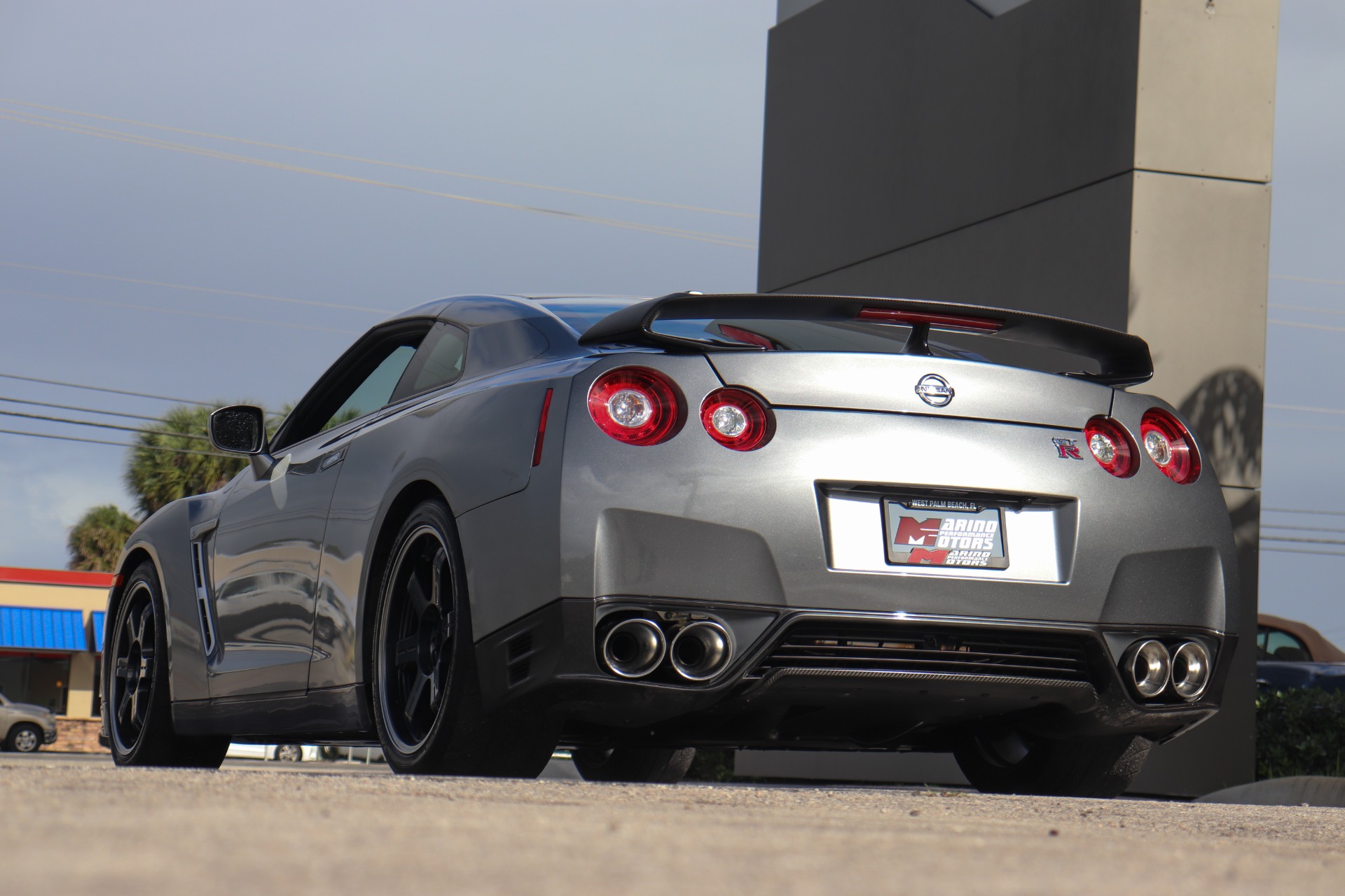 Used-2016-Nissan-GT-R-Black-Edition