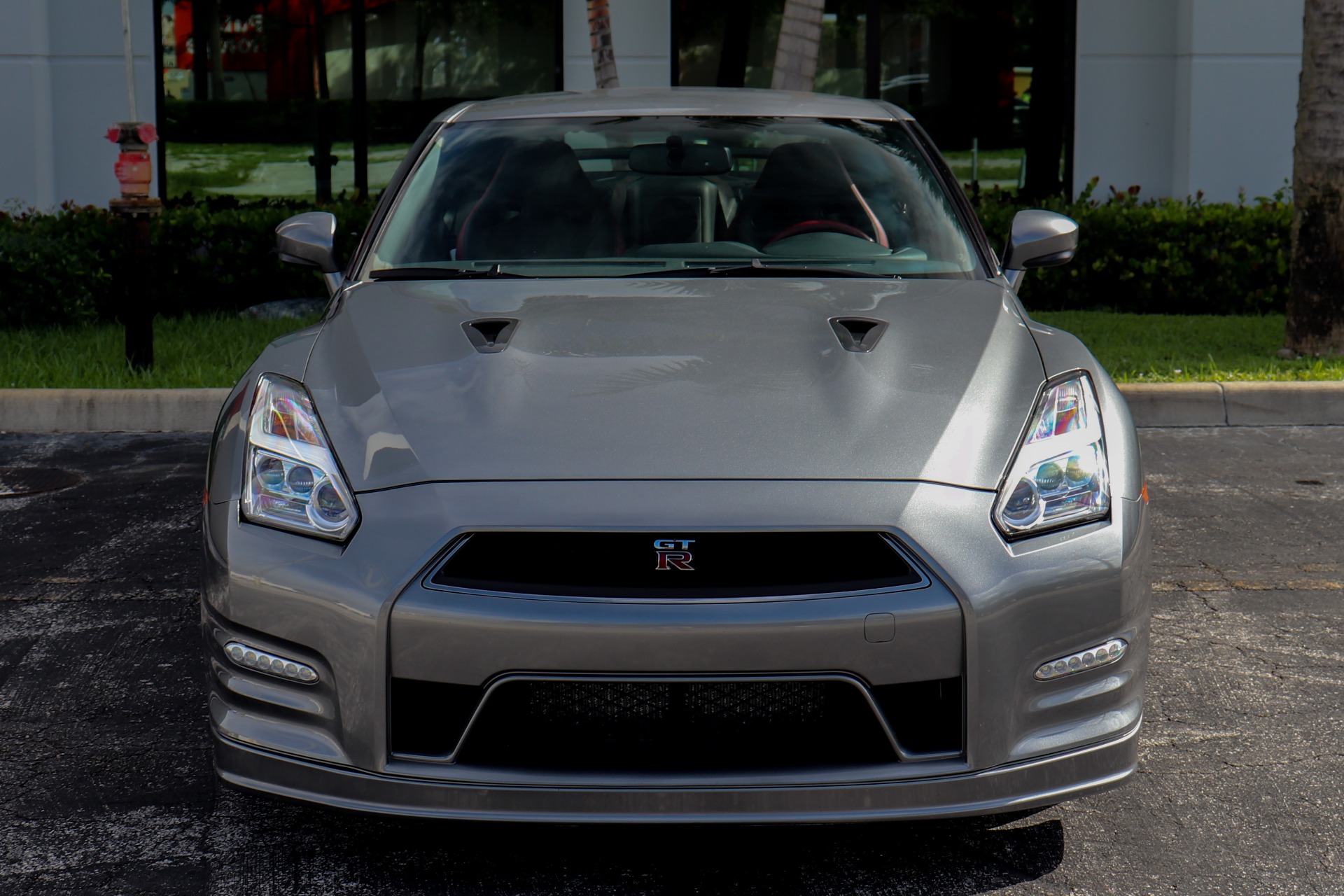 Used-2016-Nissan-GT-R-Black-Edition
