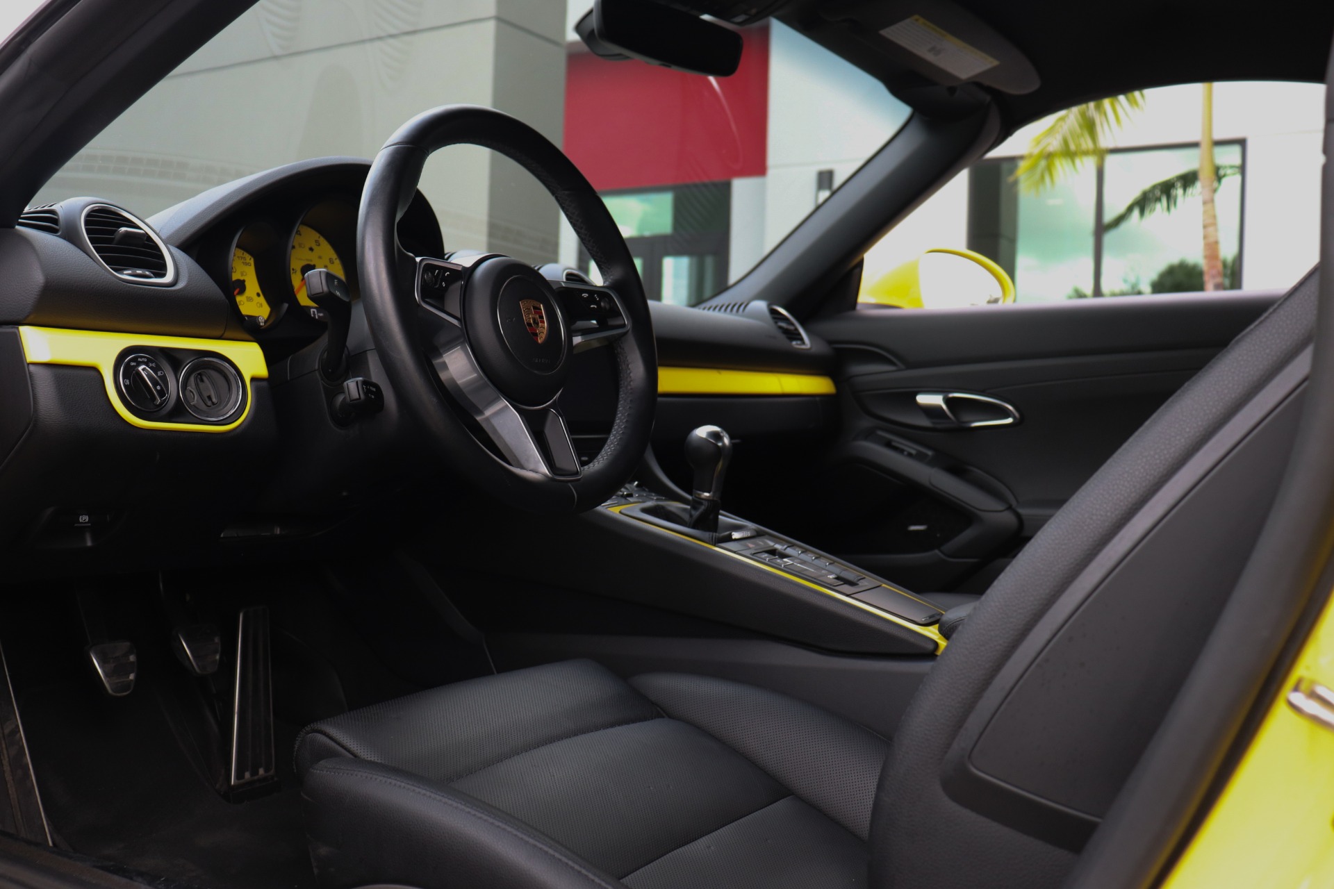 Used-2017-Porsche-718-Boxster-S