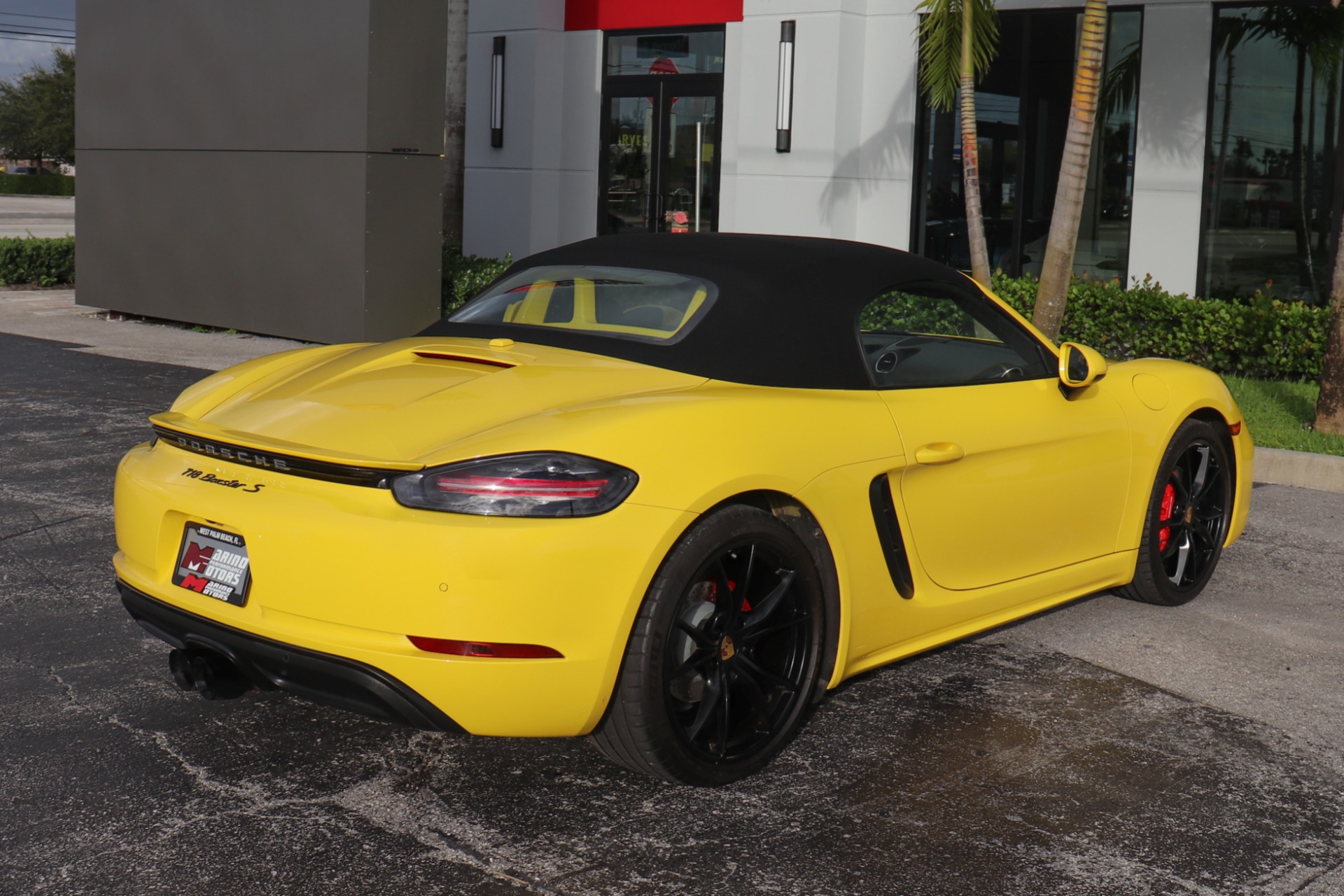 Used-2017-Porsche-718-Boxster-S