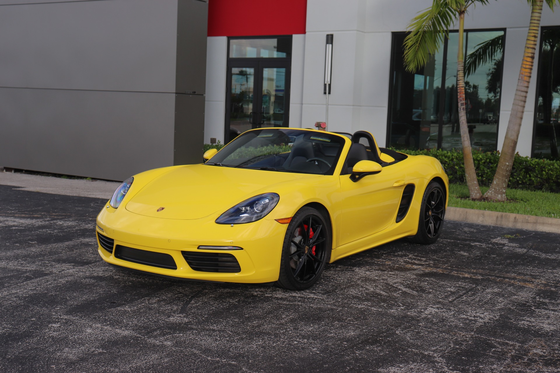 Used-2017-Porsche-718-Boxster-S