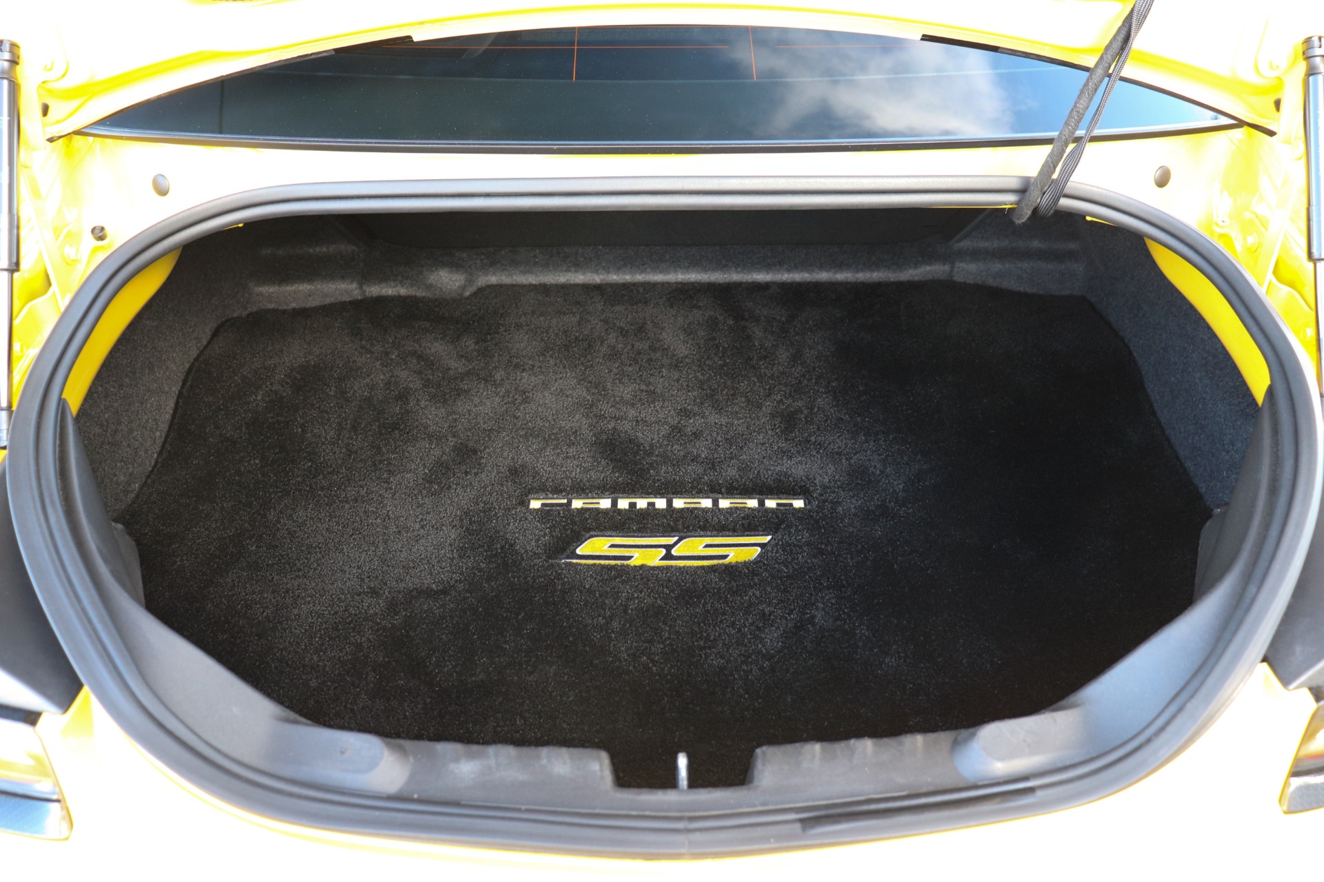 Used-2012-Chevrolet-Camaro-SS
