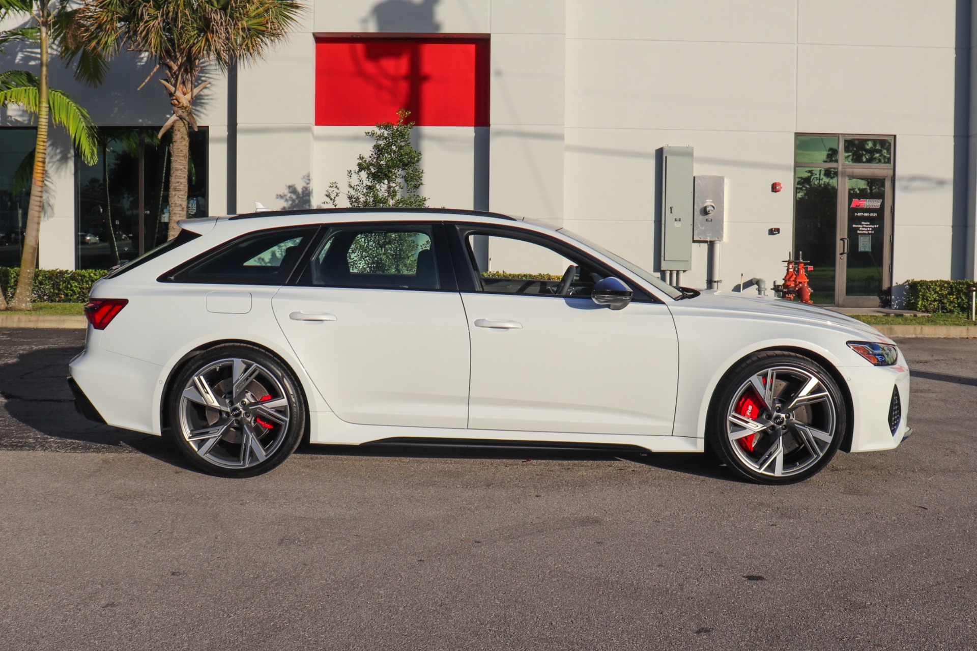 Used-2021-Audi-RS-6-40T-quattro-Avant