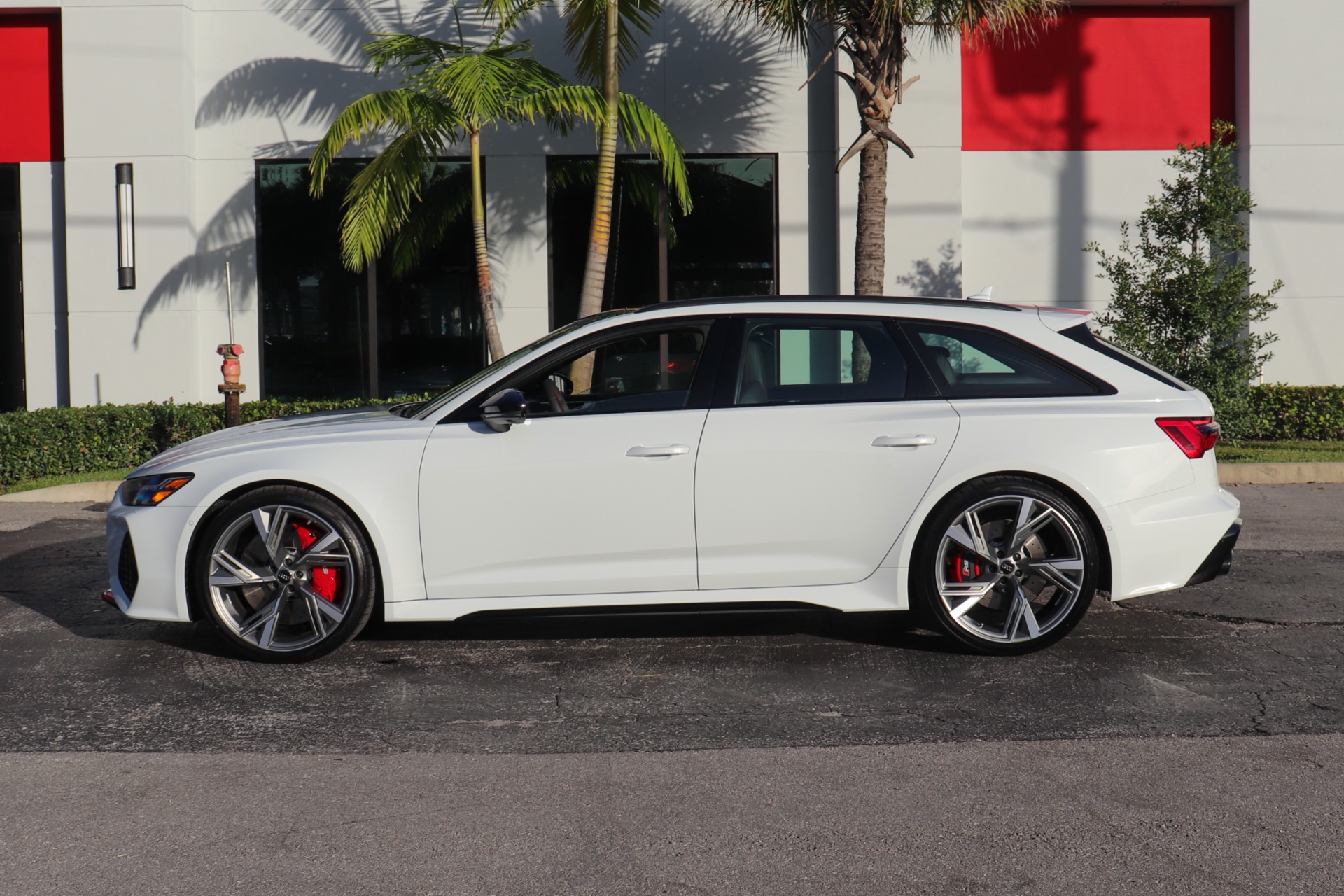 Used-2021-Audi-RS-6-40T-quattro-Avant