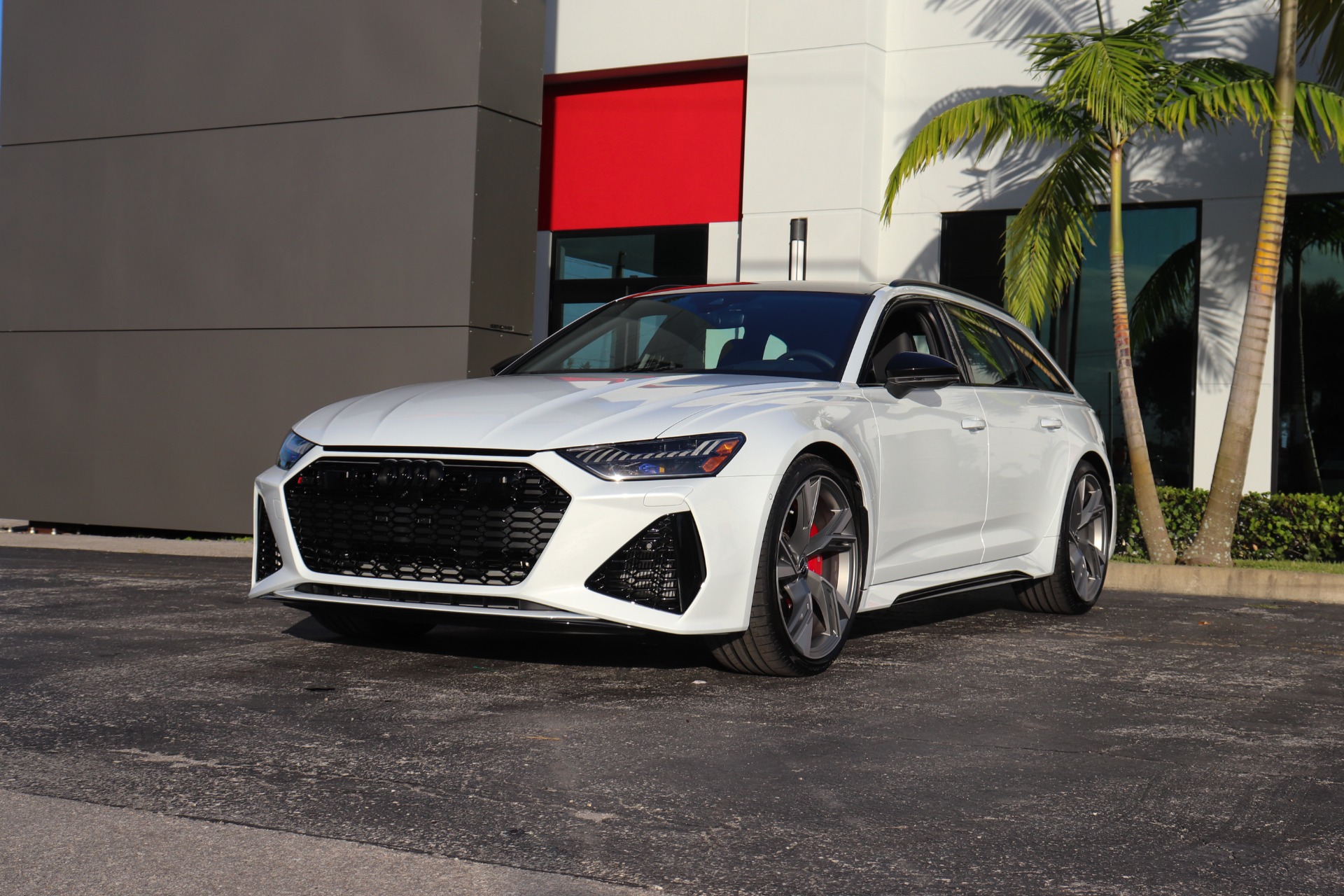 Used-2021-Audi-RS-6-40T-quattro-Avant