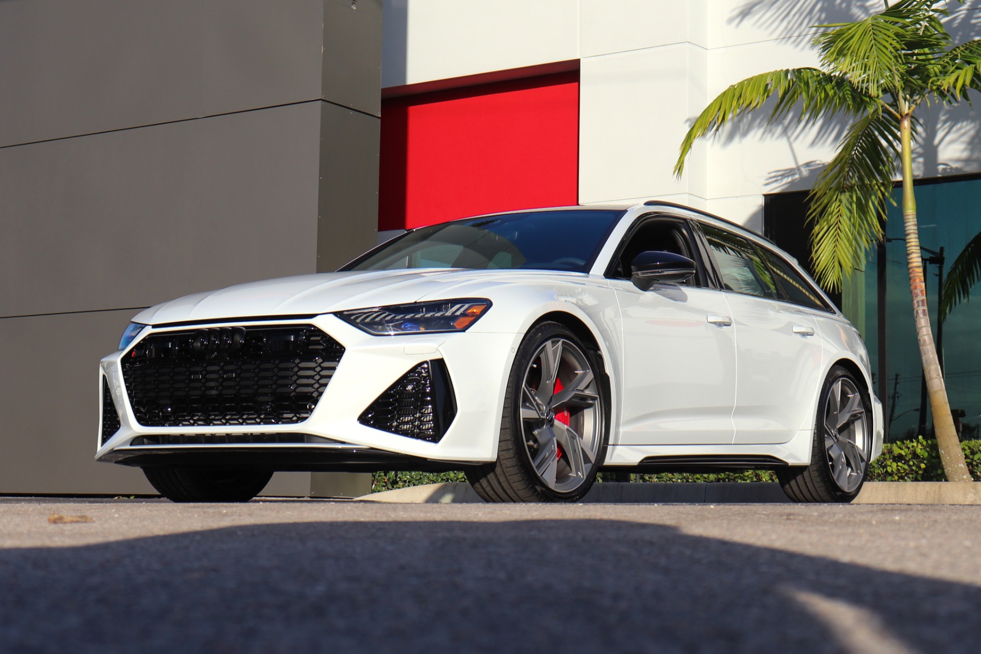 Used-2021-Audi-RS-6-40T-quattro-Avant
