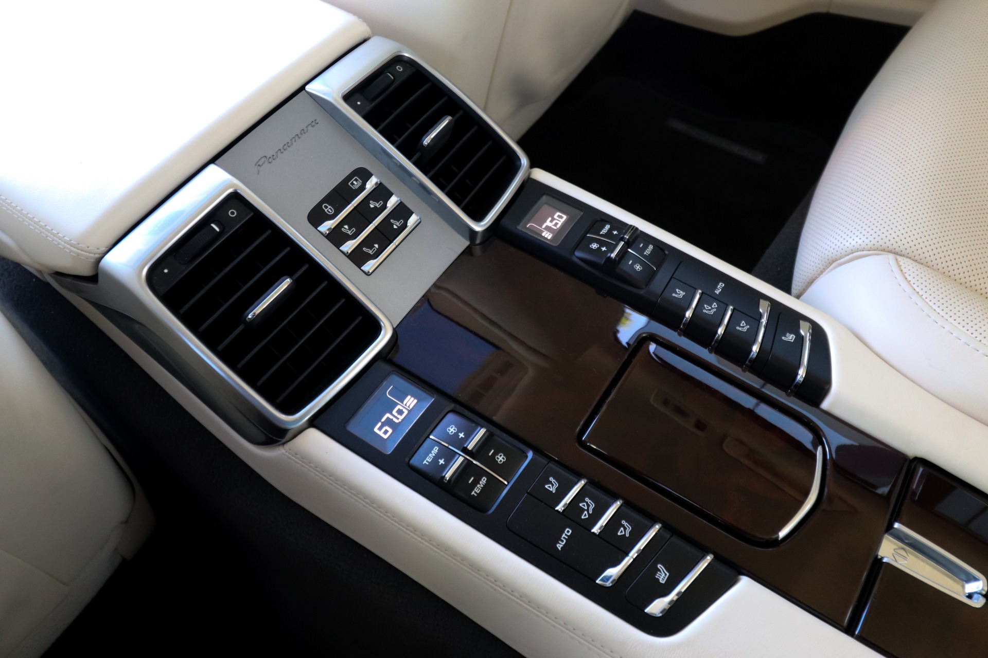 Used-2013-Porsche-Panamera-Turbo