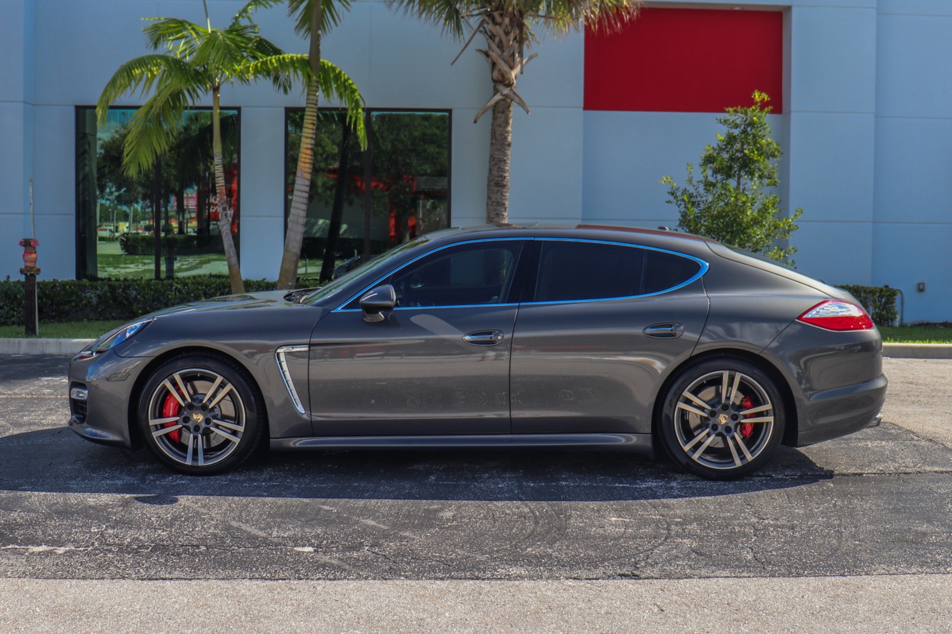 Used-2013-Porsche-Panamera-Turbo