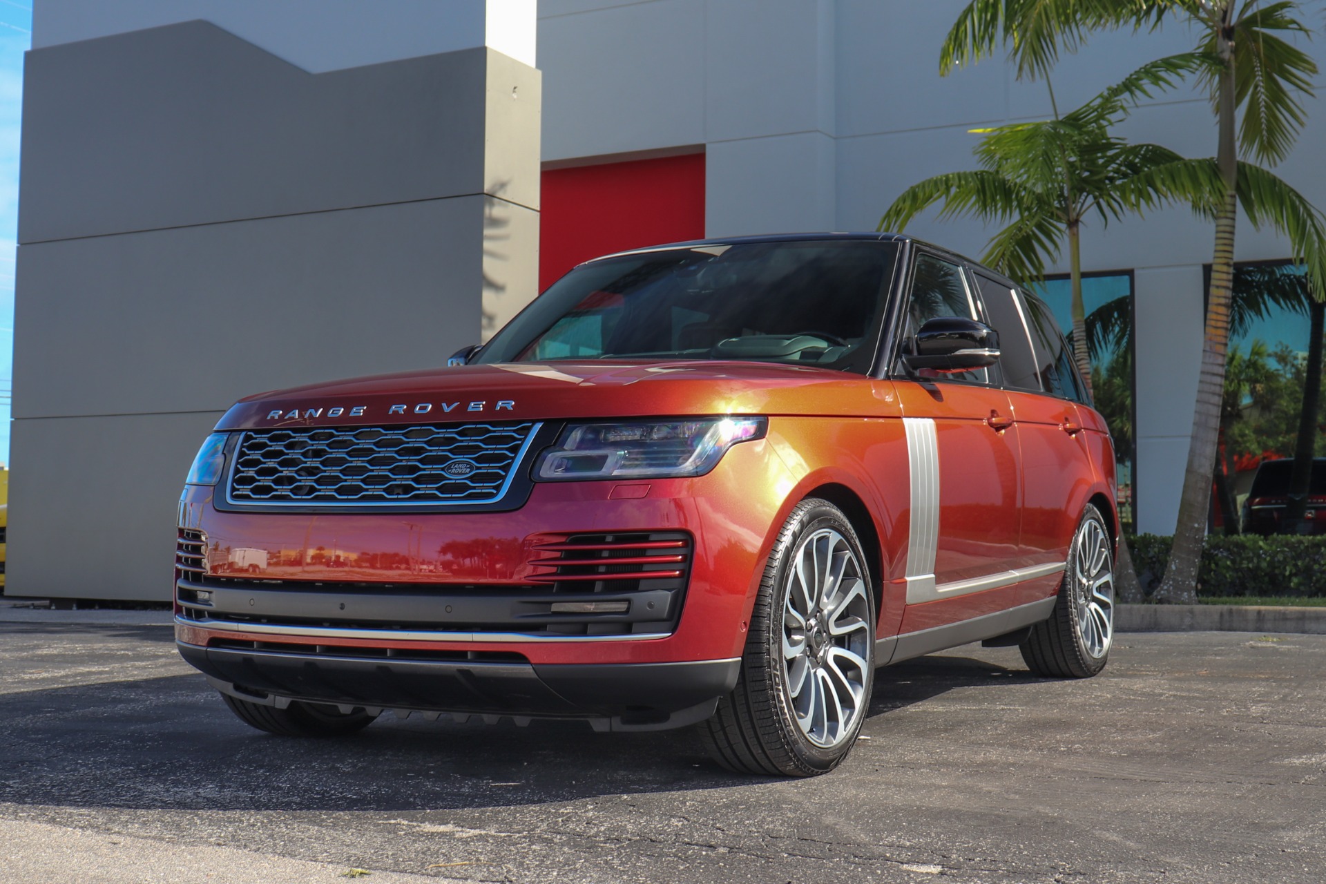 Used-2020-Land-Rover-Range-Rover-P525-HSE