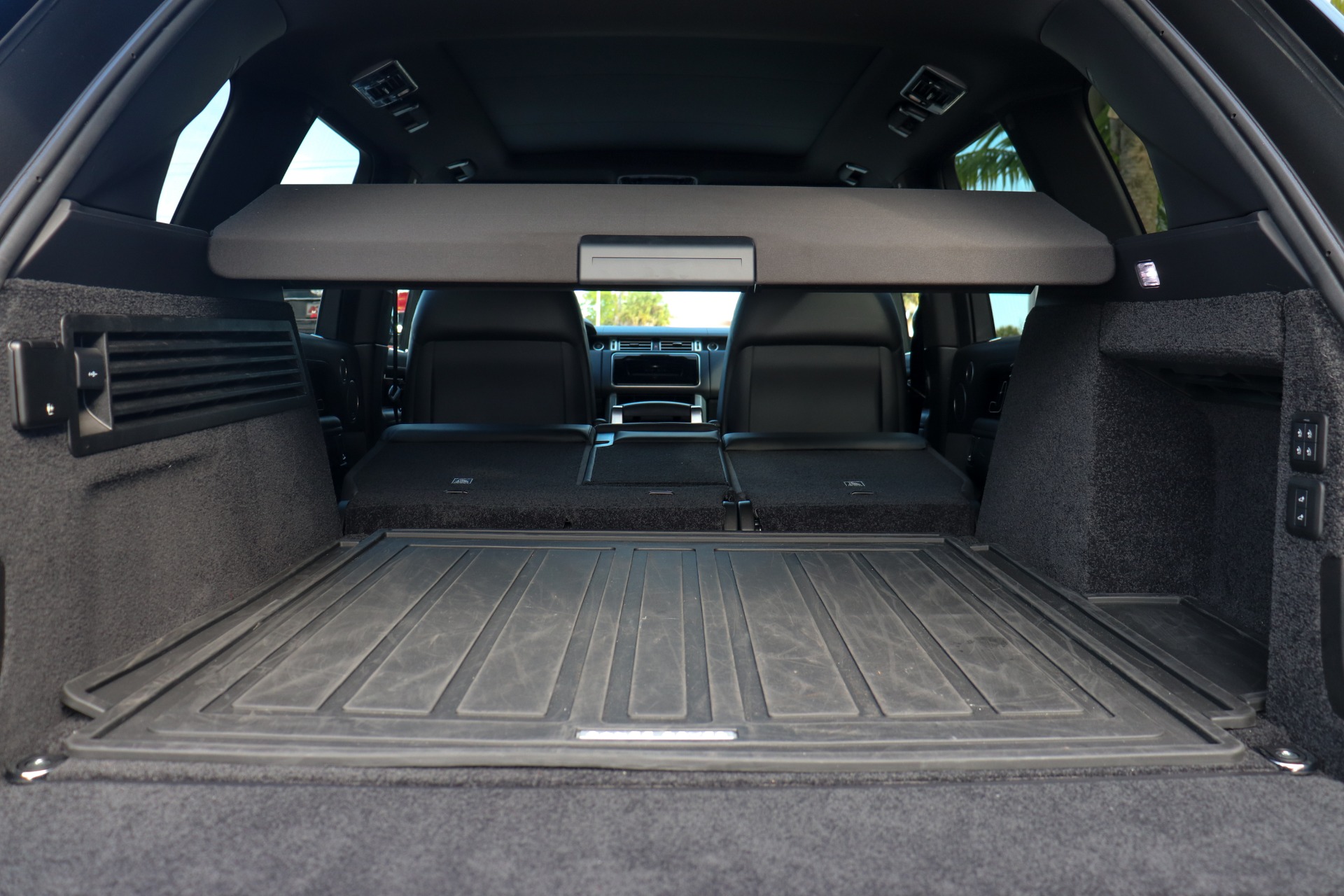 Used-2020-Land-Rover-Range-Rover-P525-HSE