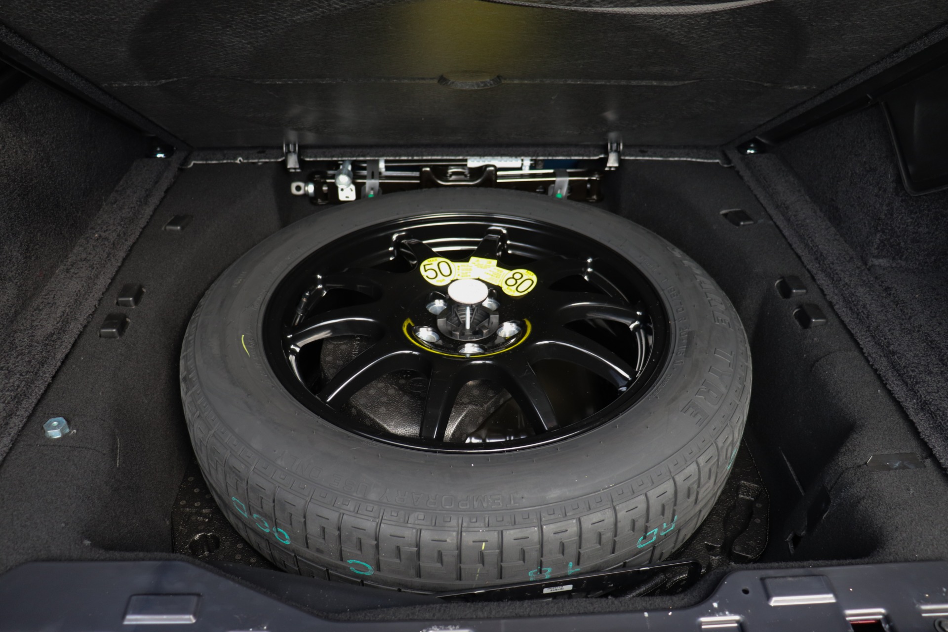 Used-2020-Land-Rover-Range-Rover-P525-HSE