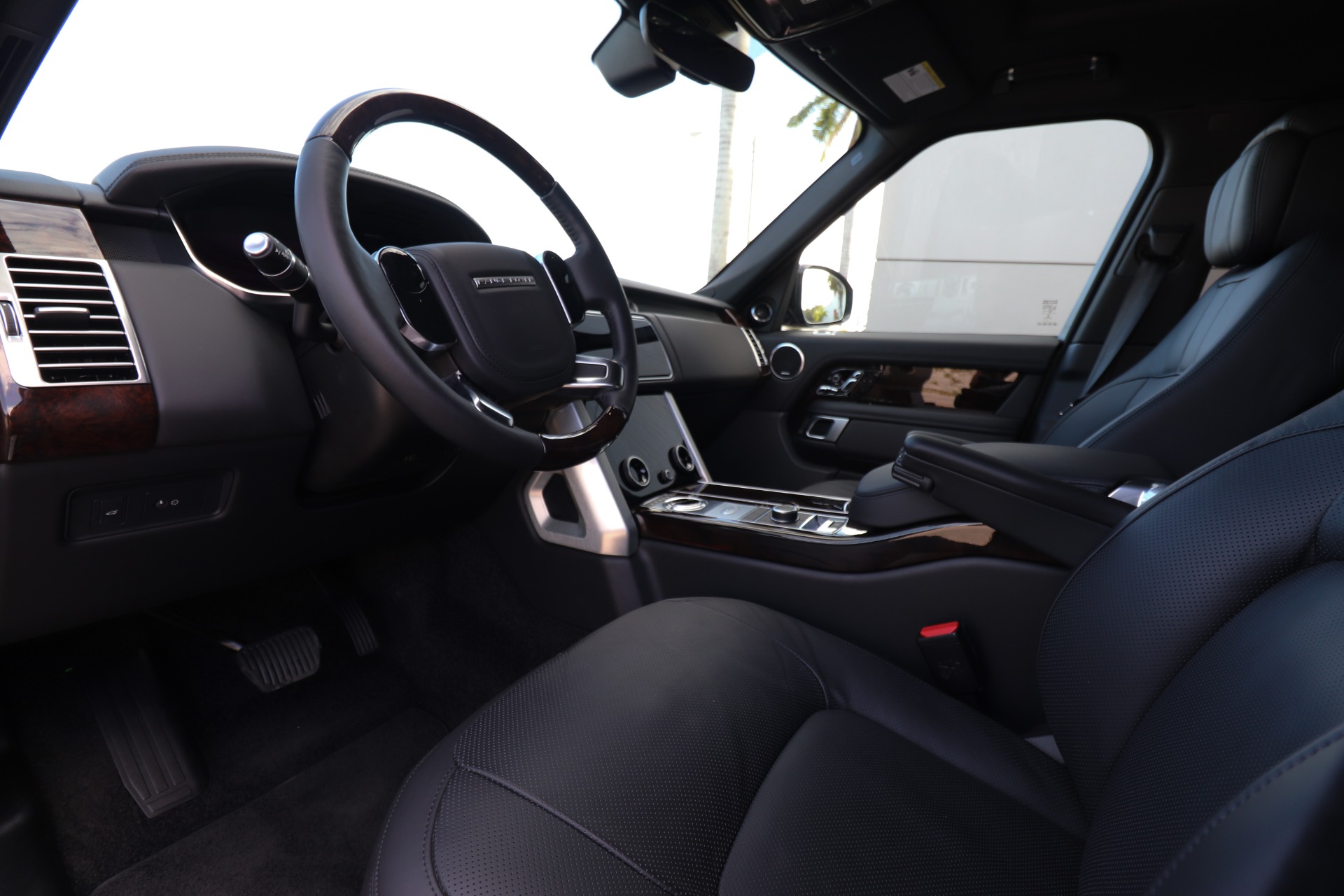 Used-2020-Land-Rover-Range-Rover-P525-HSE