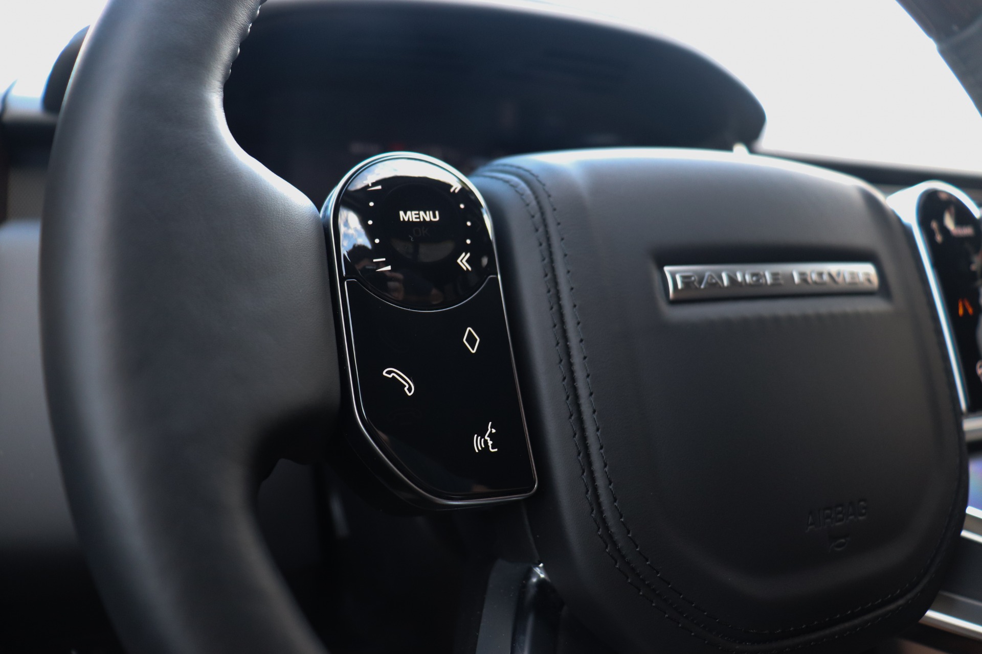 Used-2020-Land-Rover-Range-Rover-P525-HSE