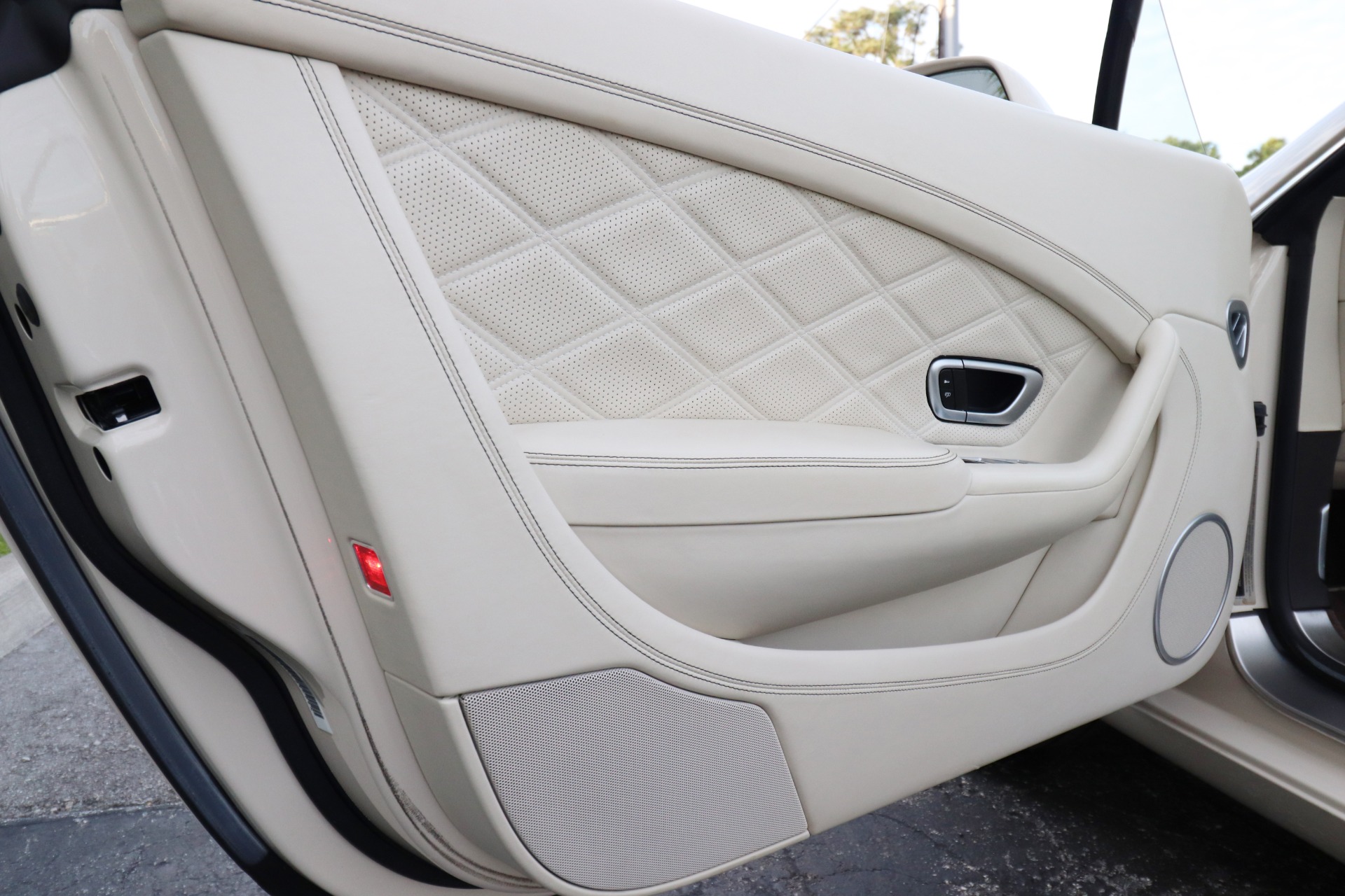 Used-2015-Bentley-Continental-GT-V8-Convertible
