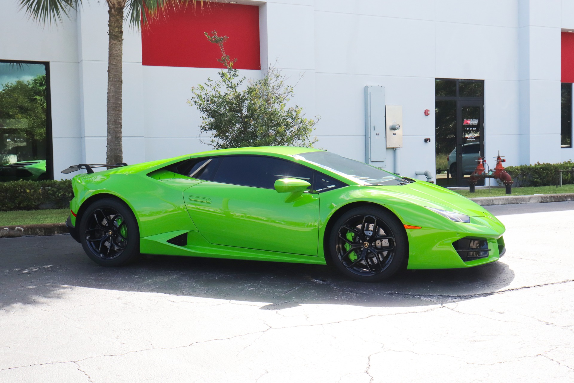 Used-2018-Lamborghini-Huracan-LP-580-2
