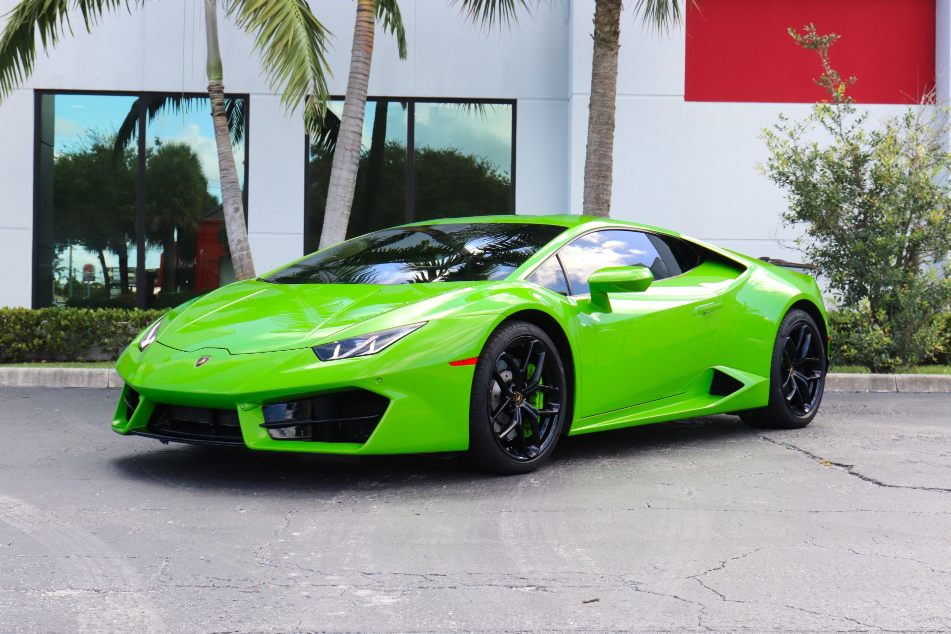 Used-2018-Lamborghini-Huracan-LP-580-2