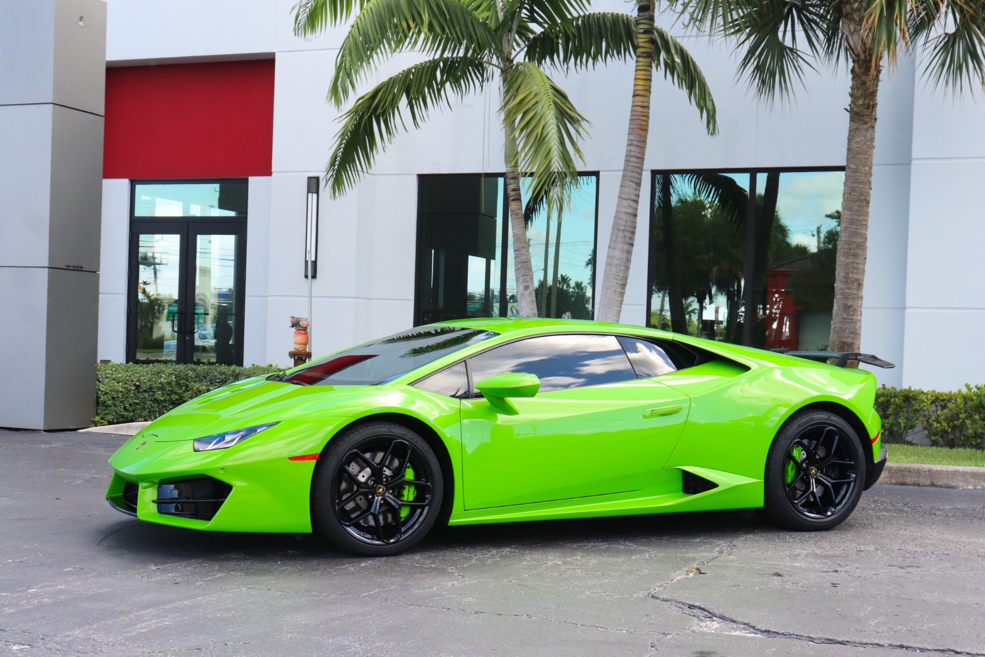 Used-2018-Lamborghini-Huracan-LP-580-2