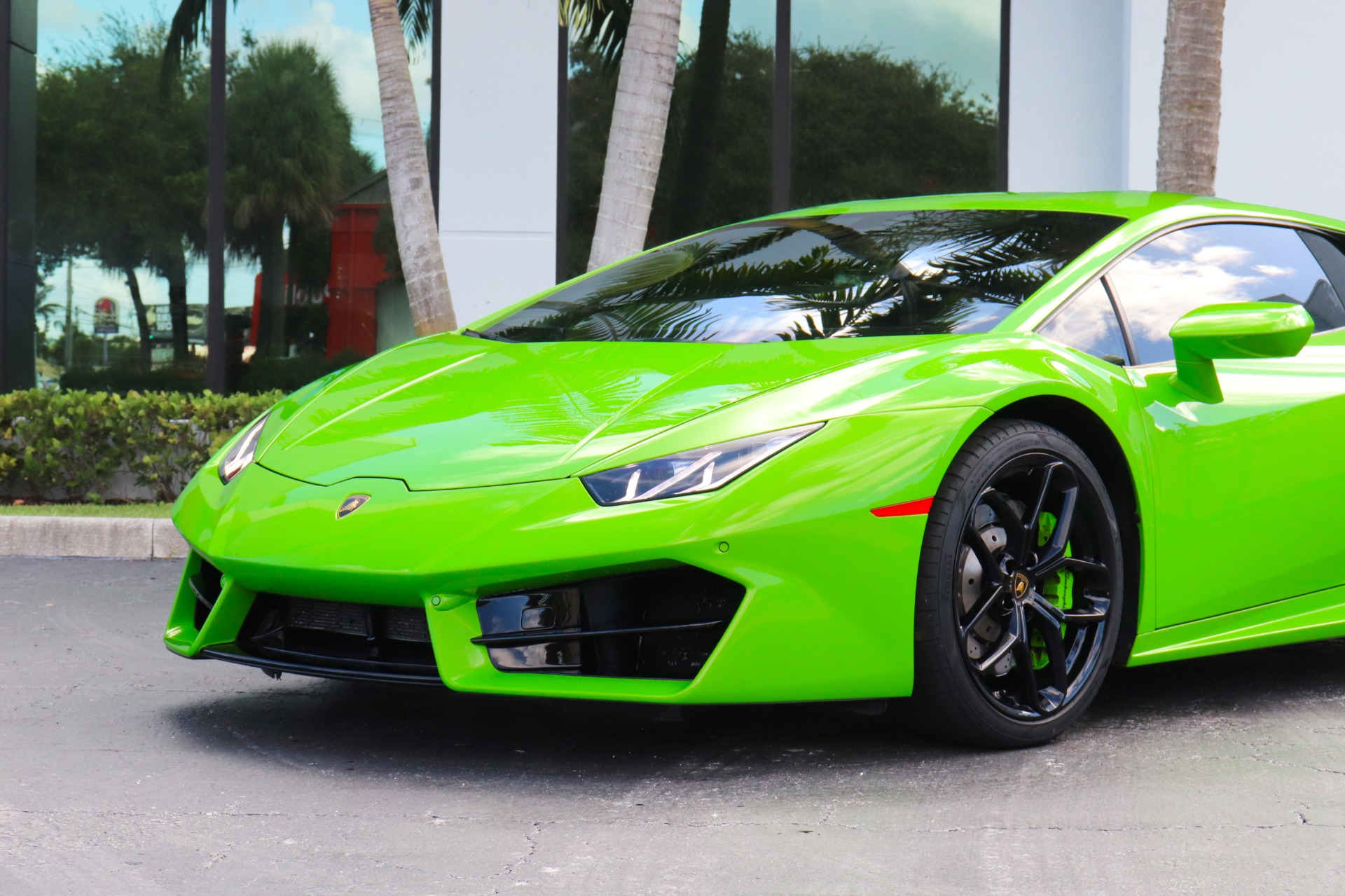 Used-2018-Lamborghini-Huracan-LP-580-2