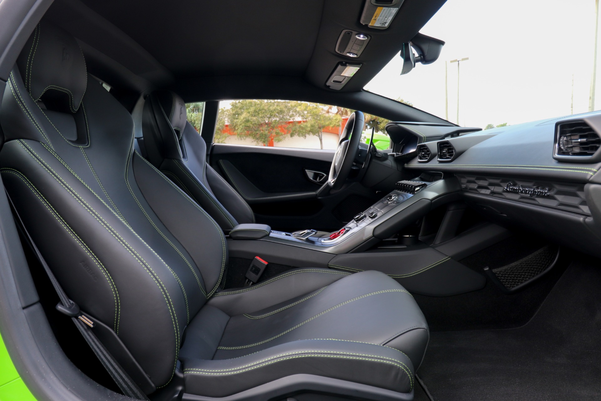 Used-2018-Lamborghini-Huracan-LP-580-2