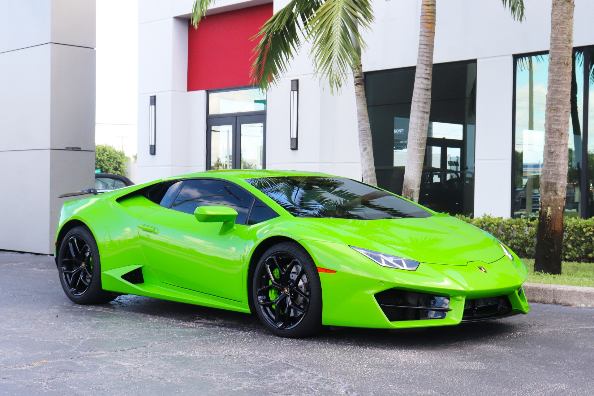 Used-2018-Lamborghini-Huracan-LP-580-2