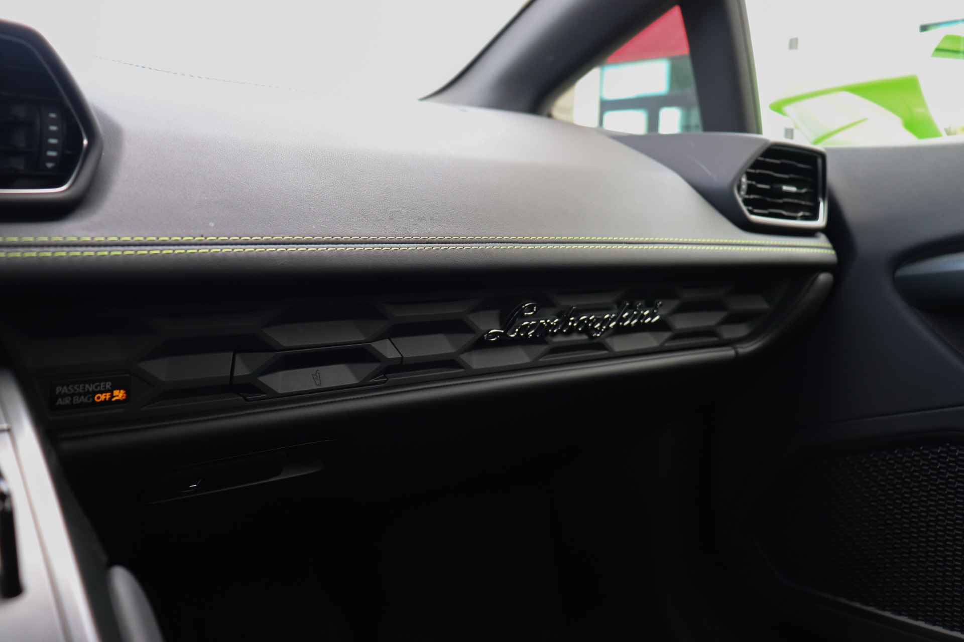 Used-2018-Lamborghini-Huracan-LP-580-2