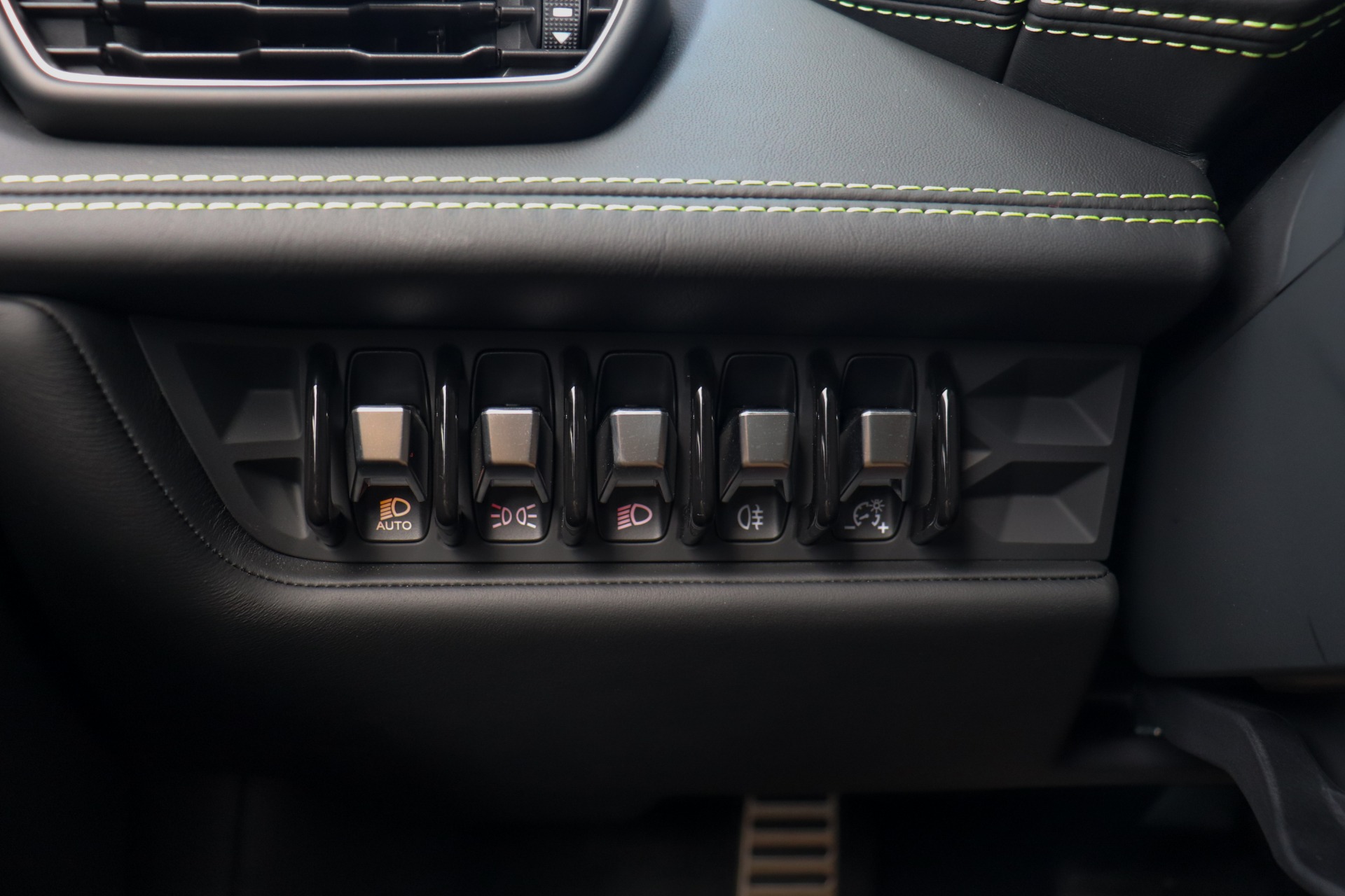 Used-2018-Lamborghini-Huracan-LP-580-2