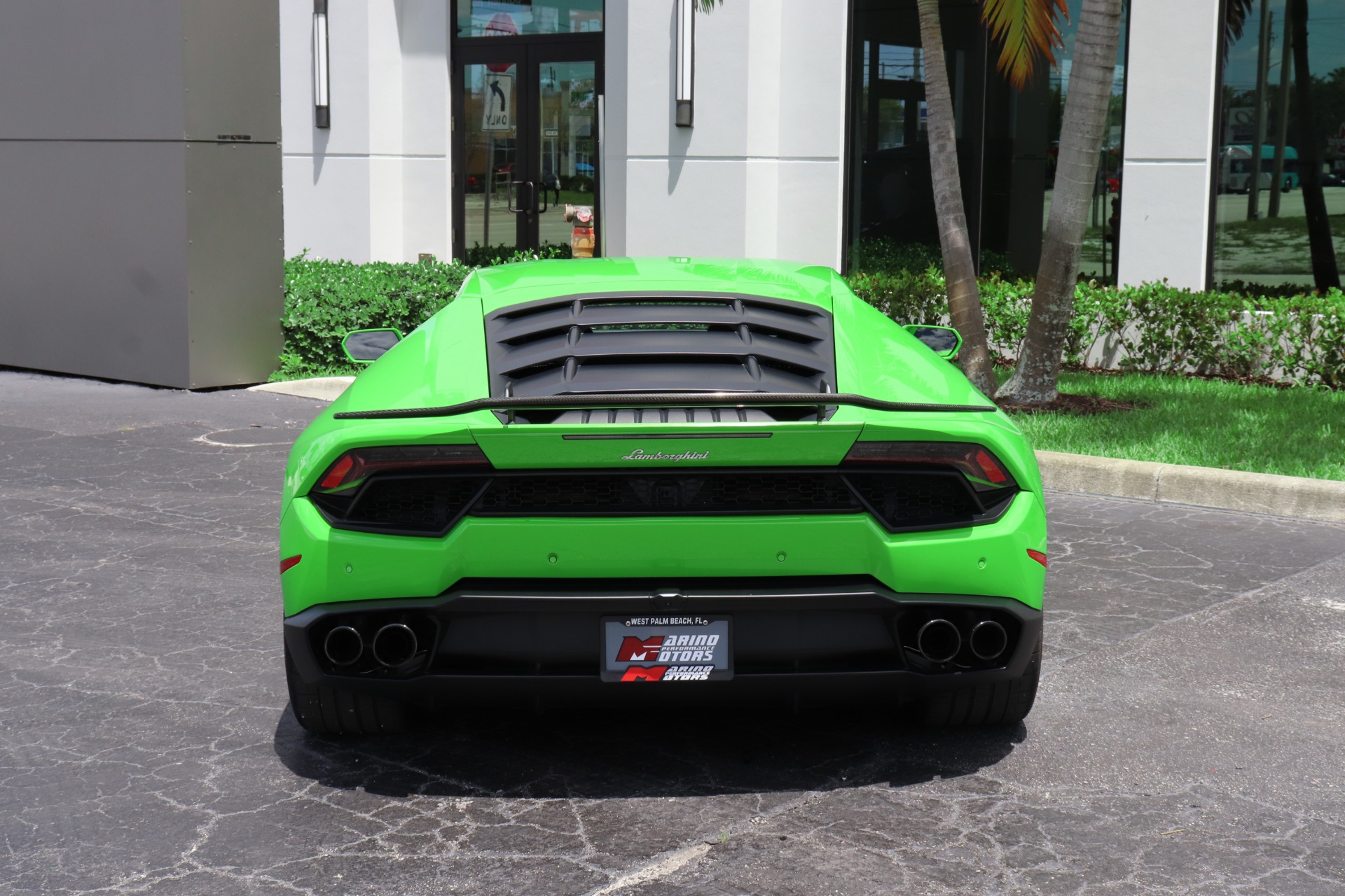 Used-2018-Lamborghini-Huracan-LP-580-2