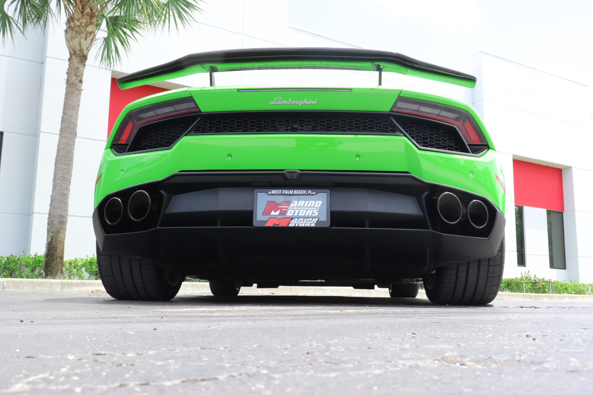 Used-2018-Lamborghini-Huracan-LP-580-2