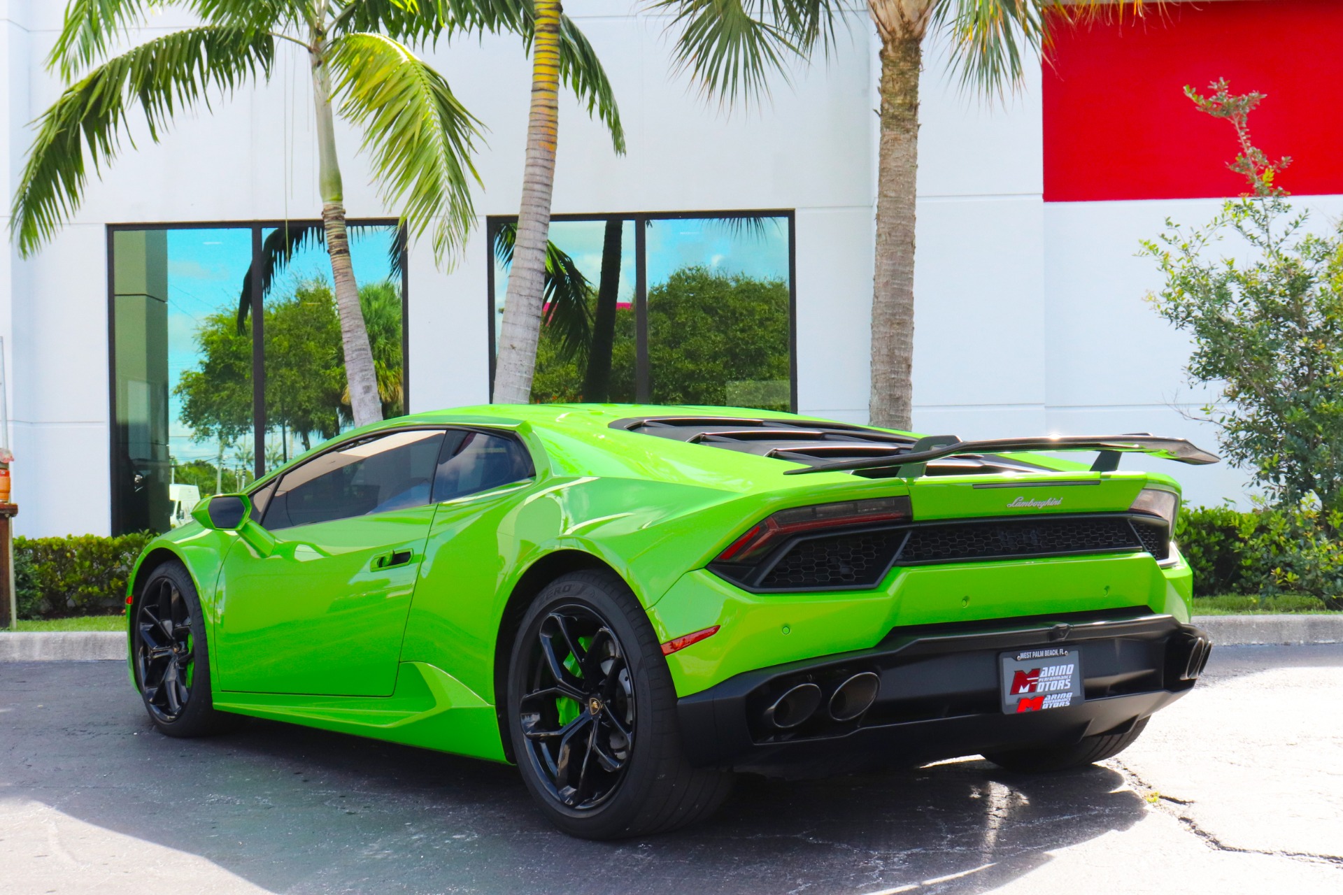 Used-2018-Lamborghini-Huracan-LP-580-2