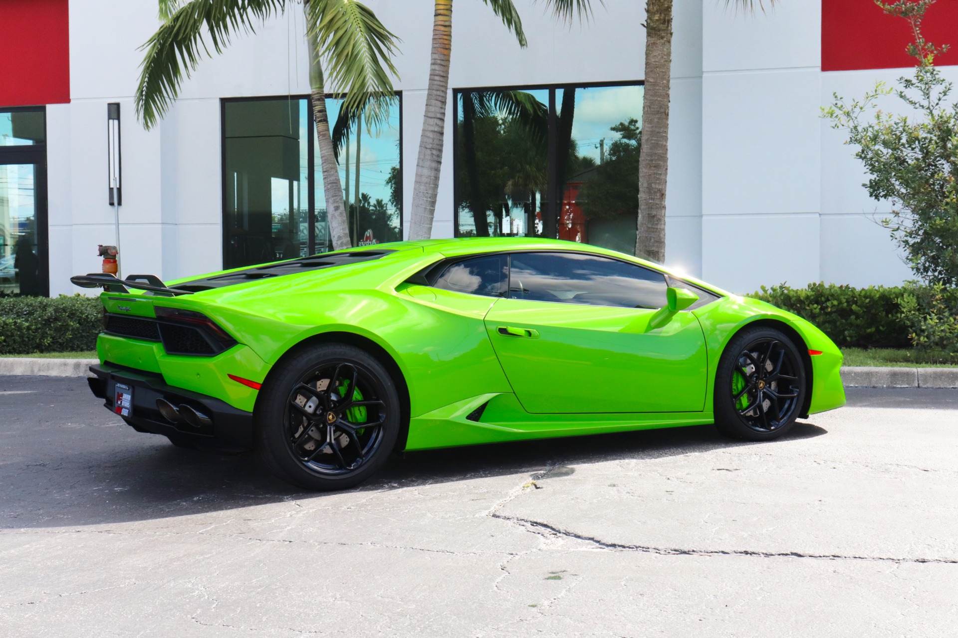 Used-2018-Lamborghini-Huracan-LP-580-2