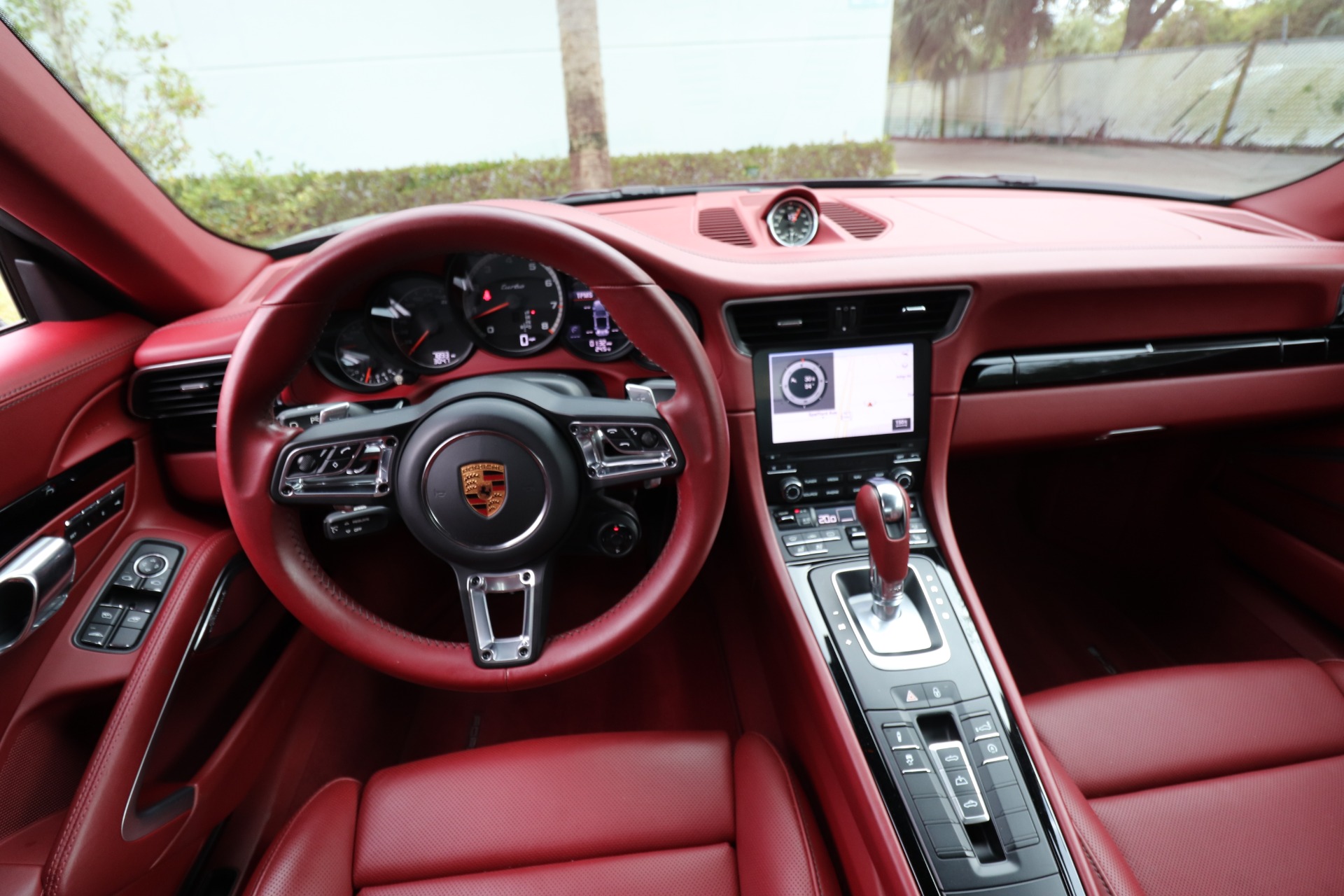 Used-2018-Porsche-911-Turbo