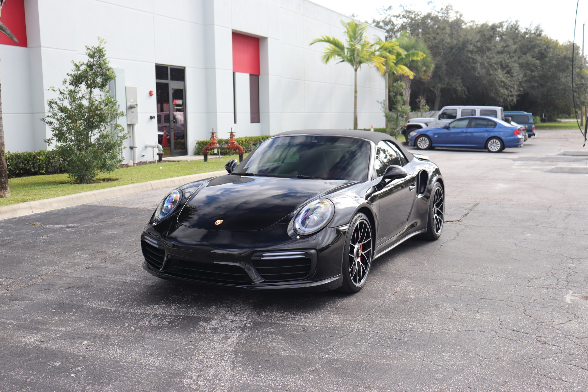 Used-2018-Porsche-911-Turbo
