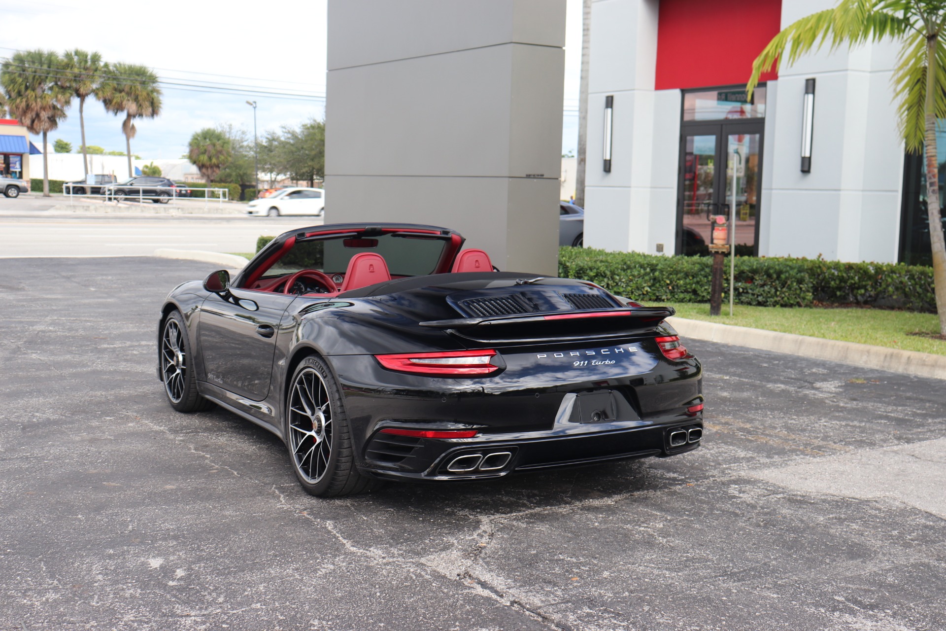 Used-2018-Porsche-911-Turbo