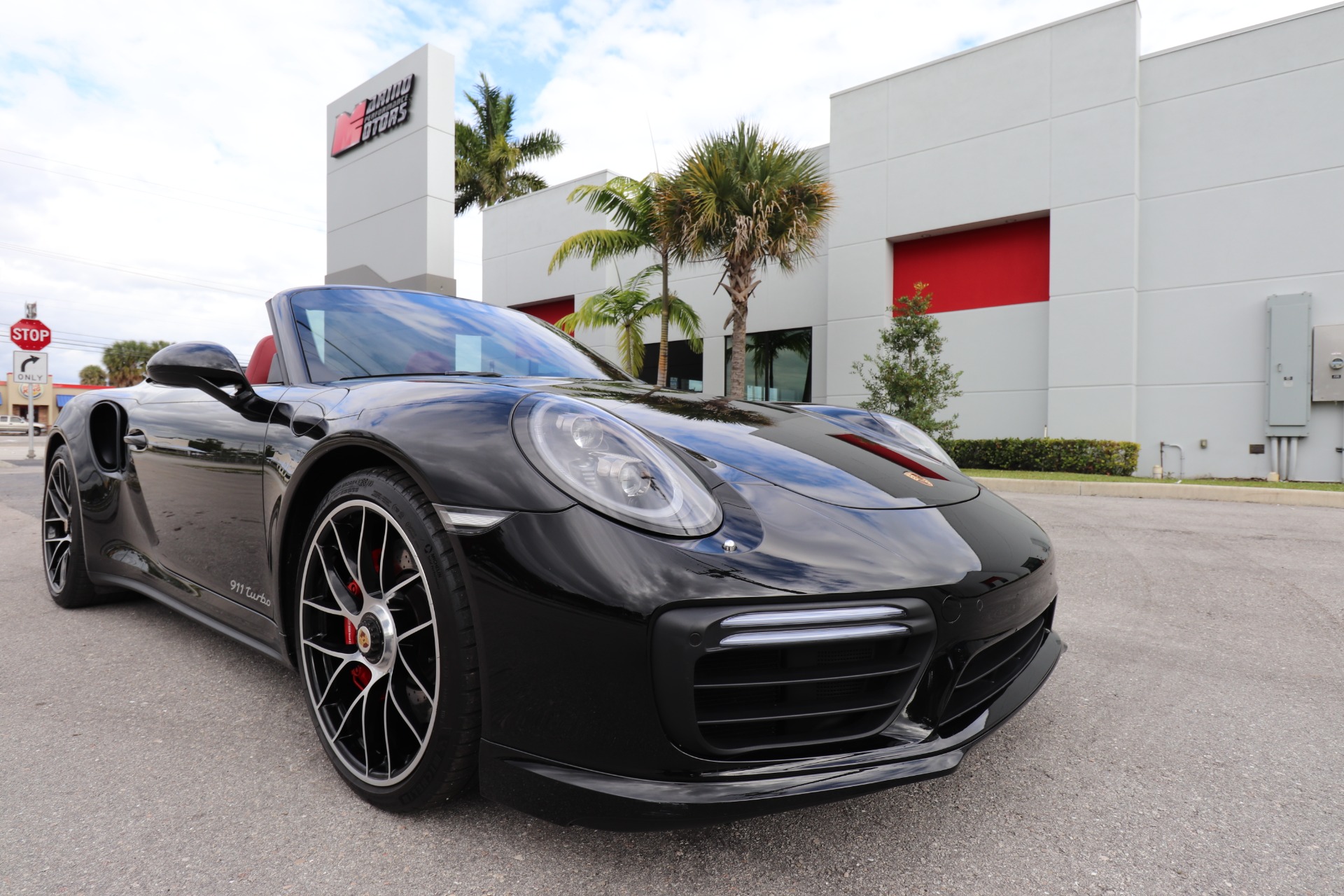 Used-2018-Porsche-911-Turbo