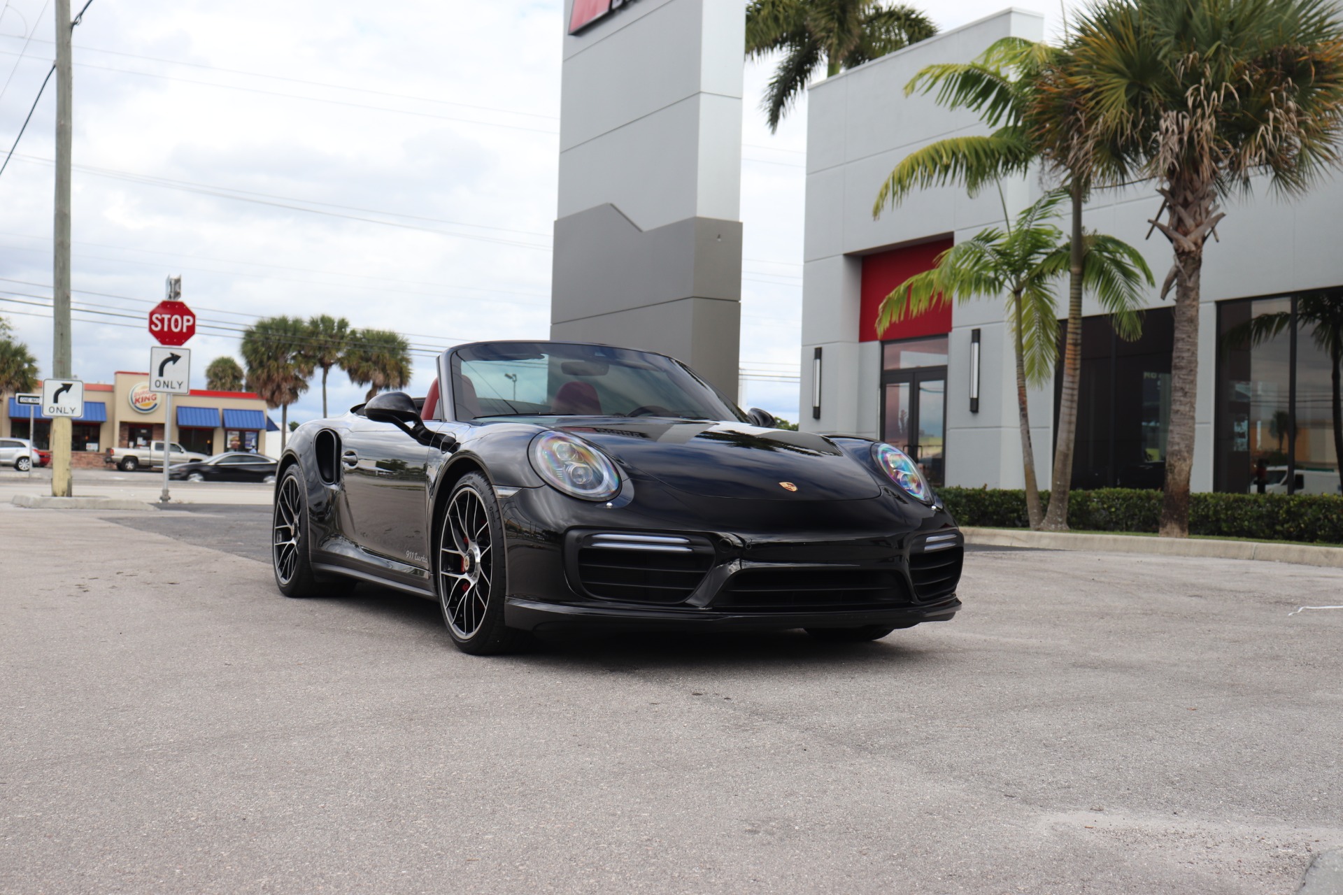 Used-2018-Porsche-911-Turbo