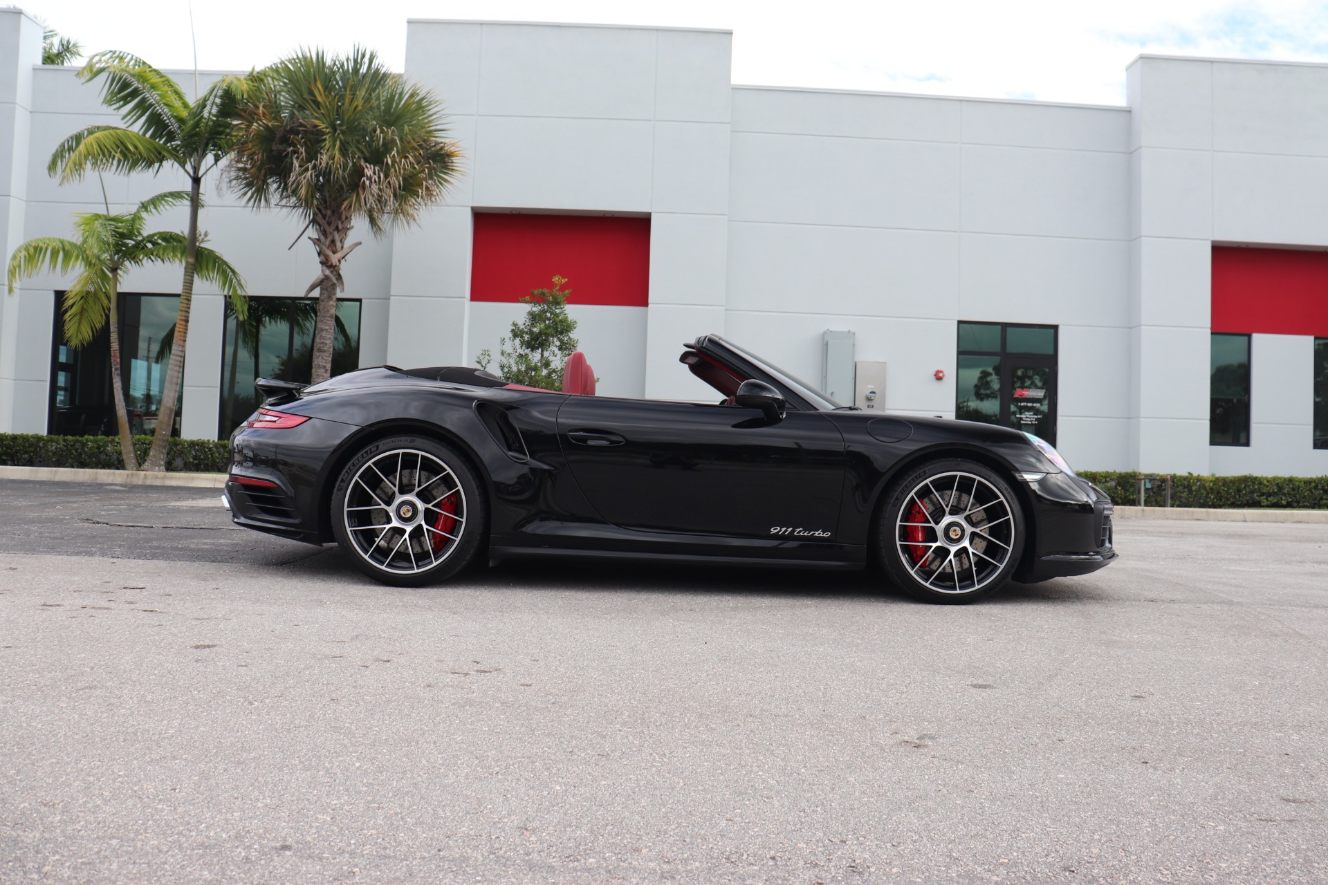 Used-2018-Porsche-911-Turbo