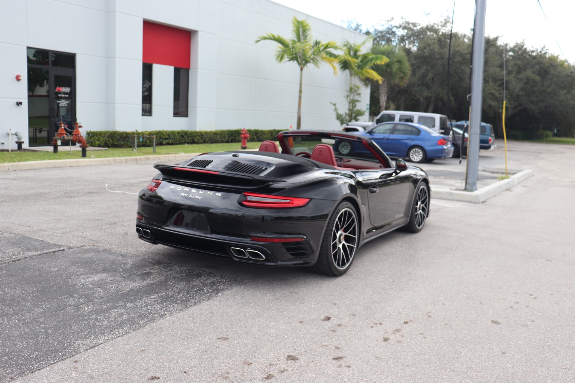 Used-2018-Porsche-911-Turbo