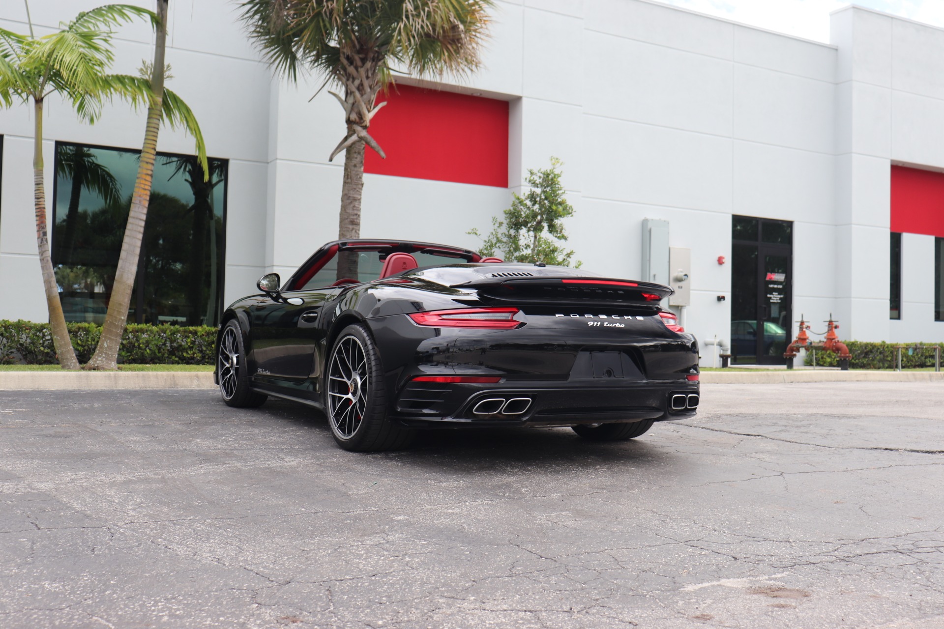 Used-2018-Porsche-911-Turbo