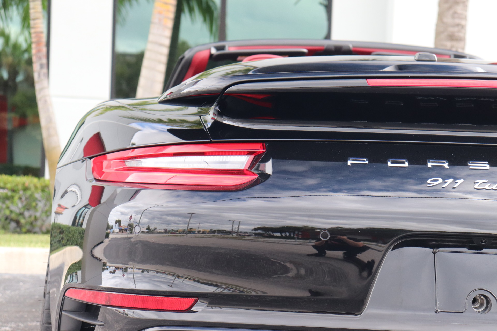 Used-2018-Porsche-911-Turbo
