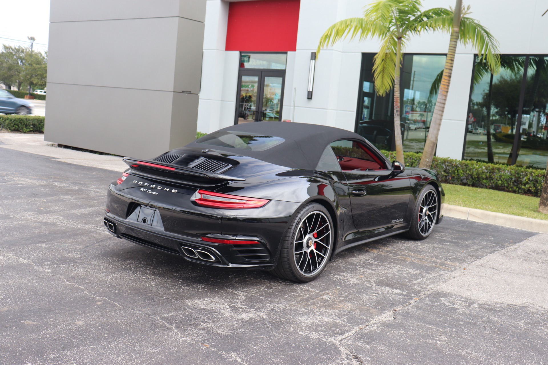 Used-2018-Porsche-911-Turbo