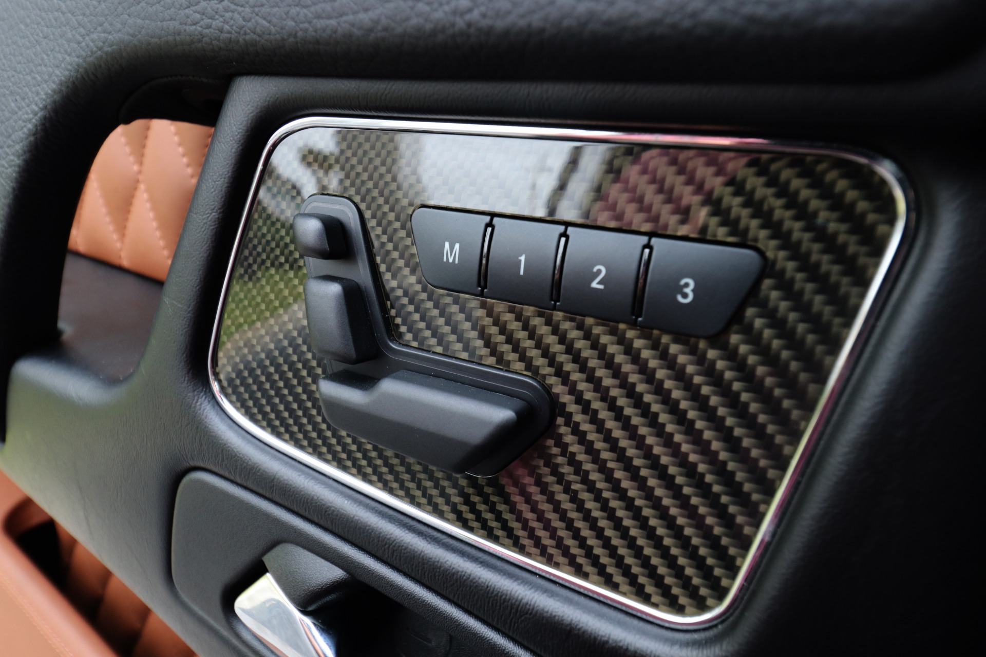 Used-2017-Mercedes-Benz-G-Class-AMG-G-63