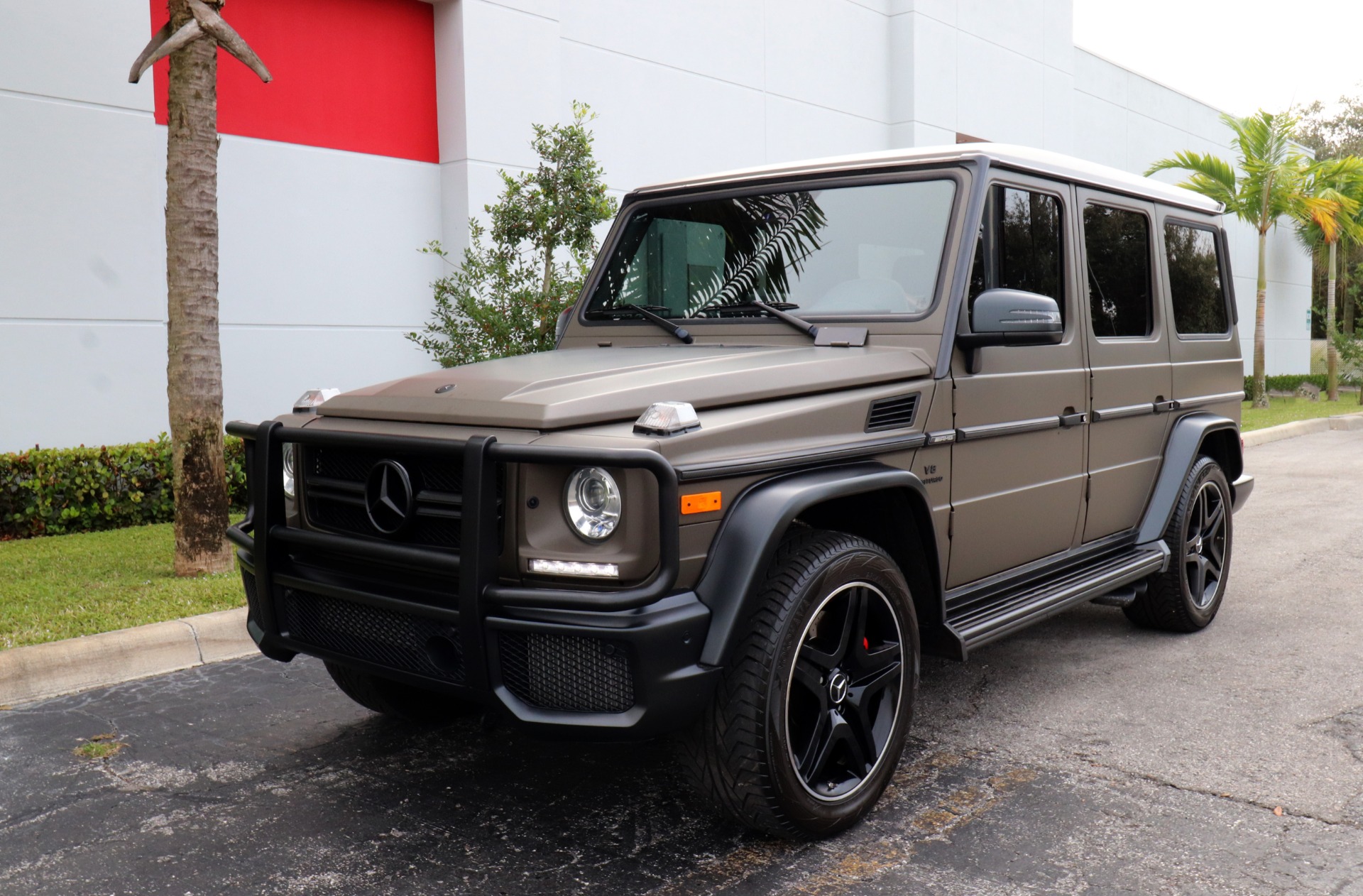Used-2017-Mercedes-Benz-G-Class-AMG-G-63