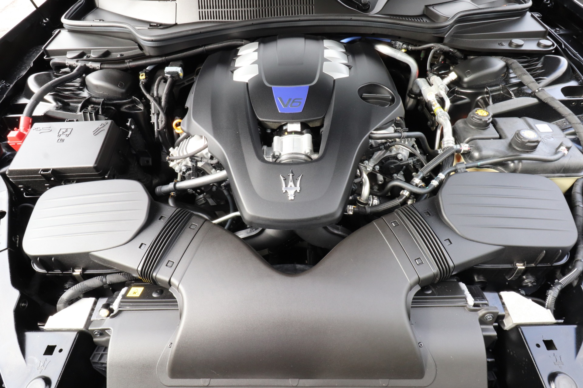 Used-2020-Maserati-Ghibli-S