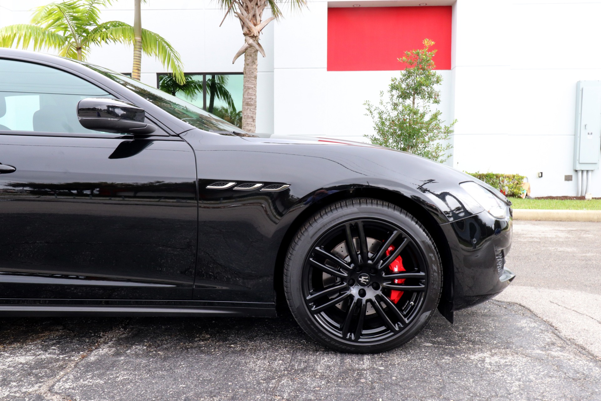 Used-2020-Maserati-Ghibli-S