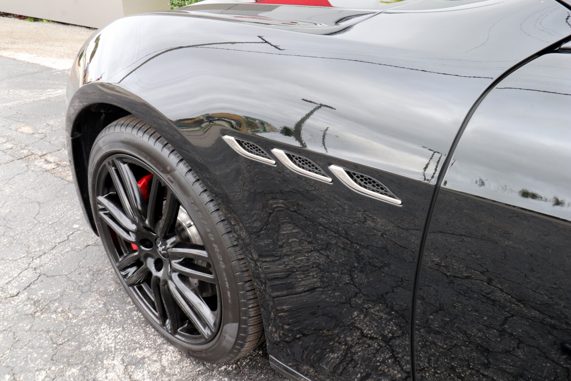 Used-2020-Maserati-Ghibli-S