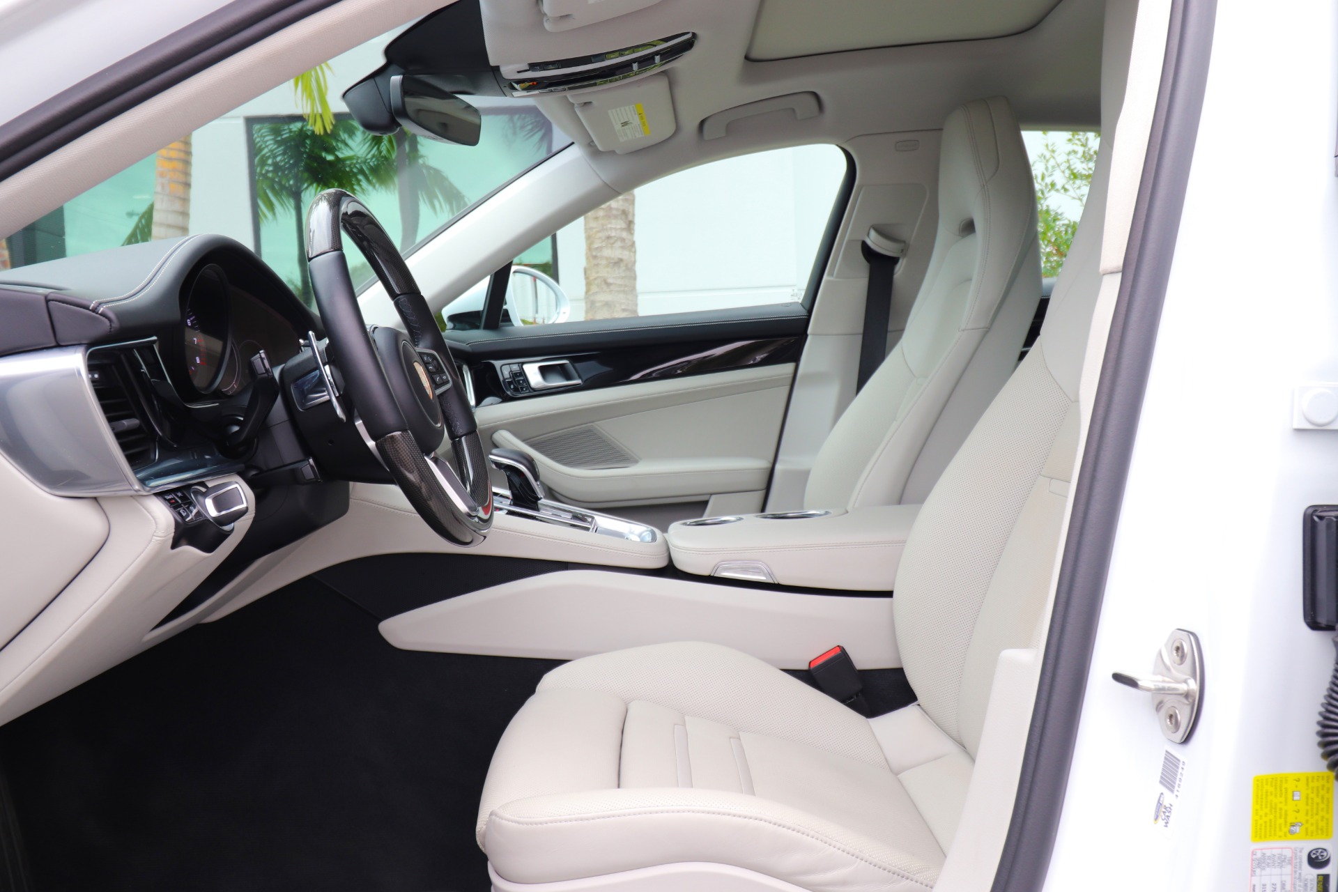 Used-2018-Porsche-Panamera