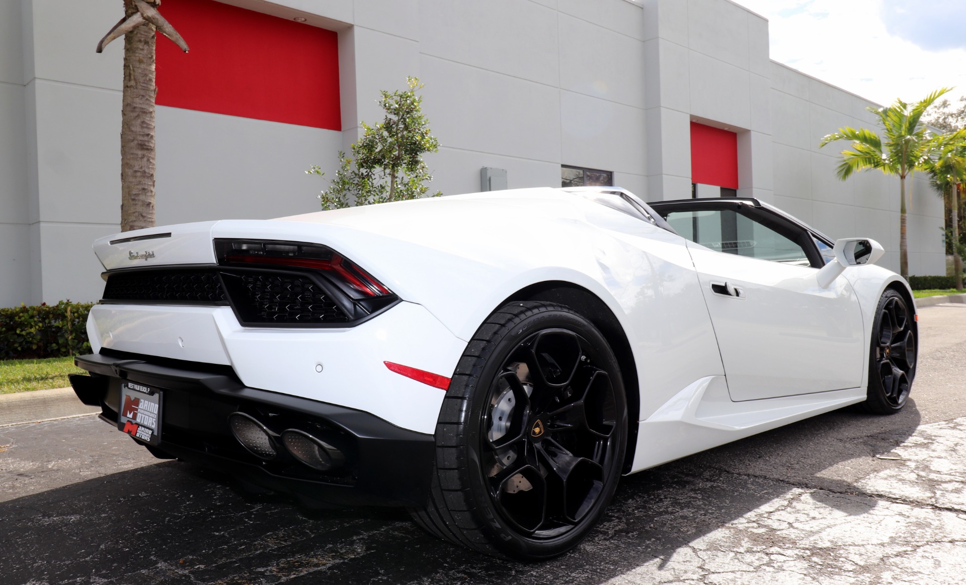 Used-2018-Lamborghini-Huracan-LP-580-2-Spyder