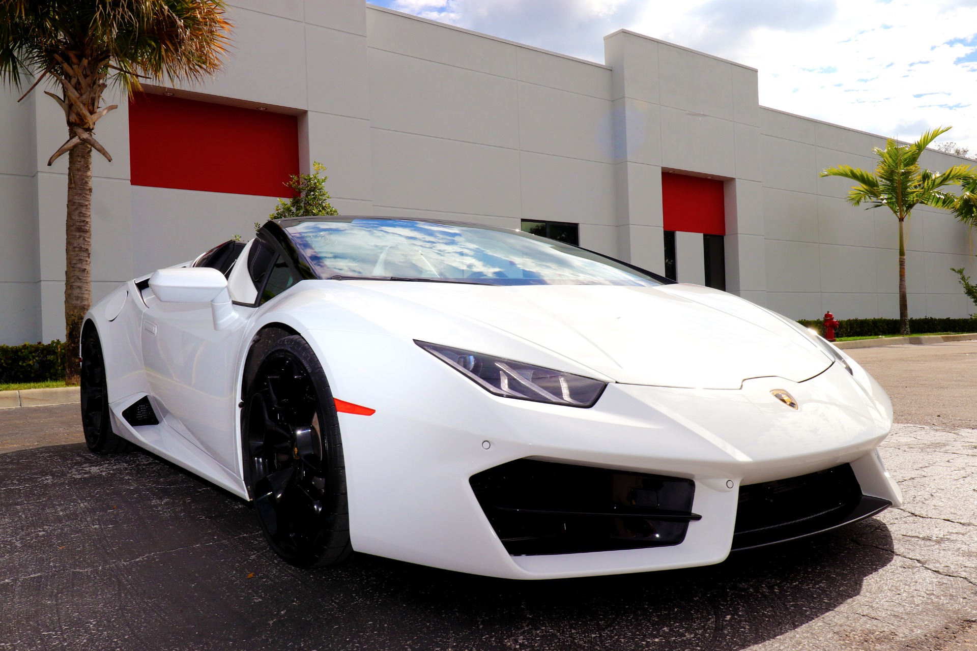 Used-2018-Lamborghini-Huracan-LP-580-2-Spyder