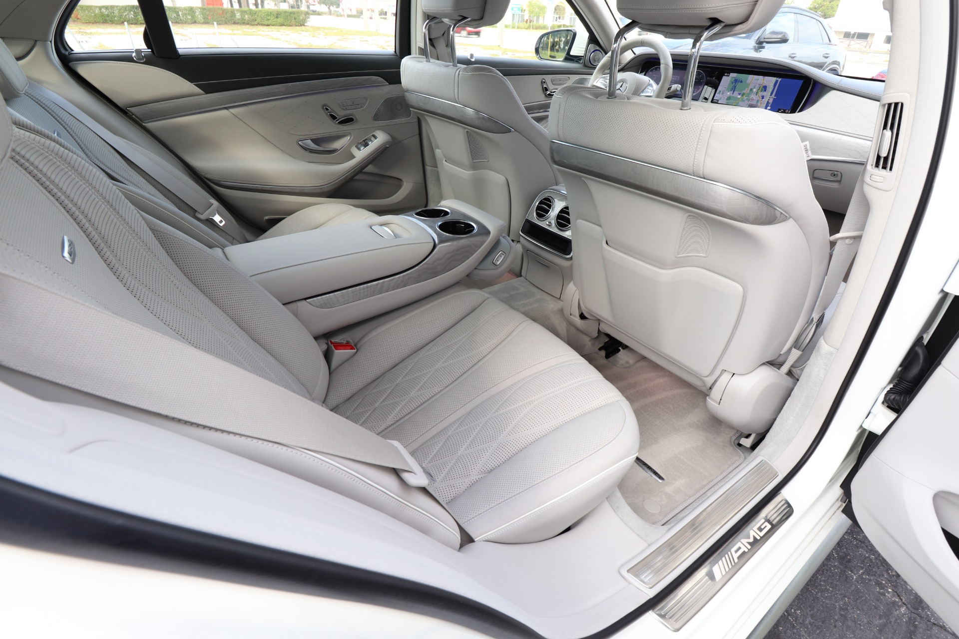 Used-2017-Mercedes-Benz-S-Class-AMG-S-63