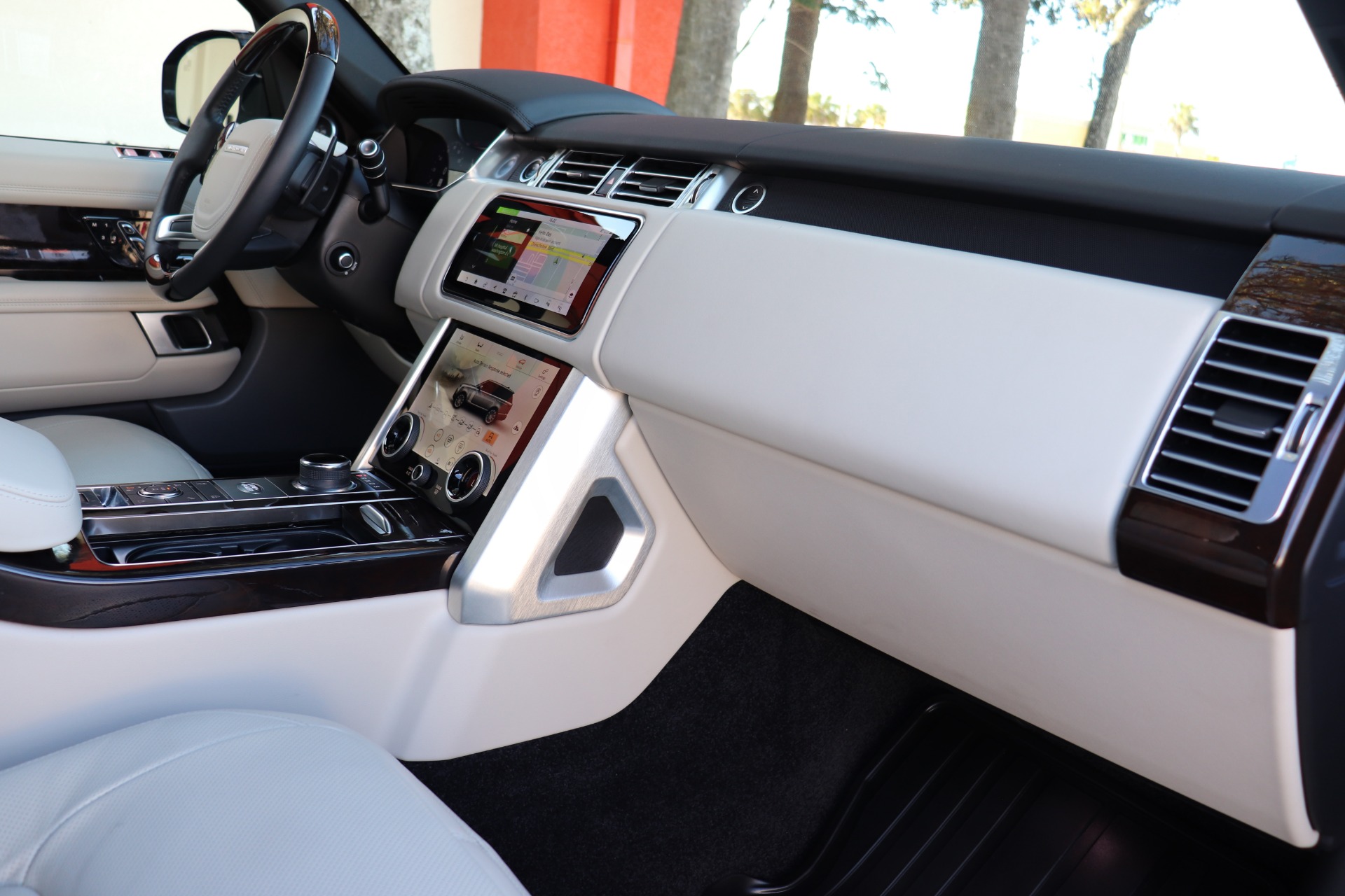 Used-2019-Land-Rover-Range-Rover-Supercharged